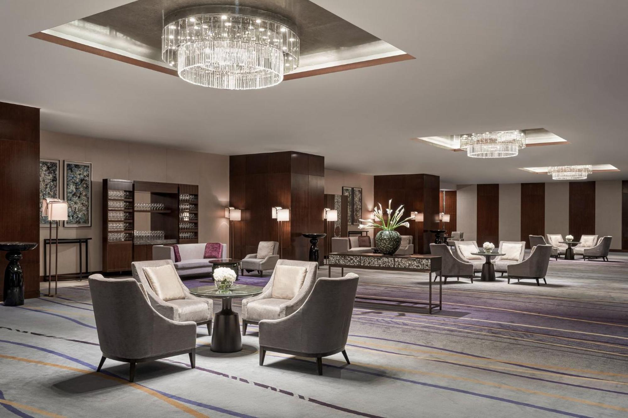 Intercontinental Landmark72 By Ihg 5* Hanoi