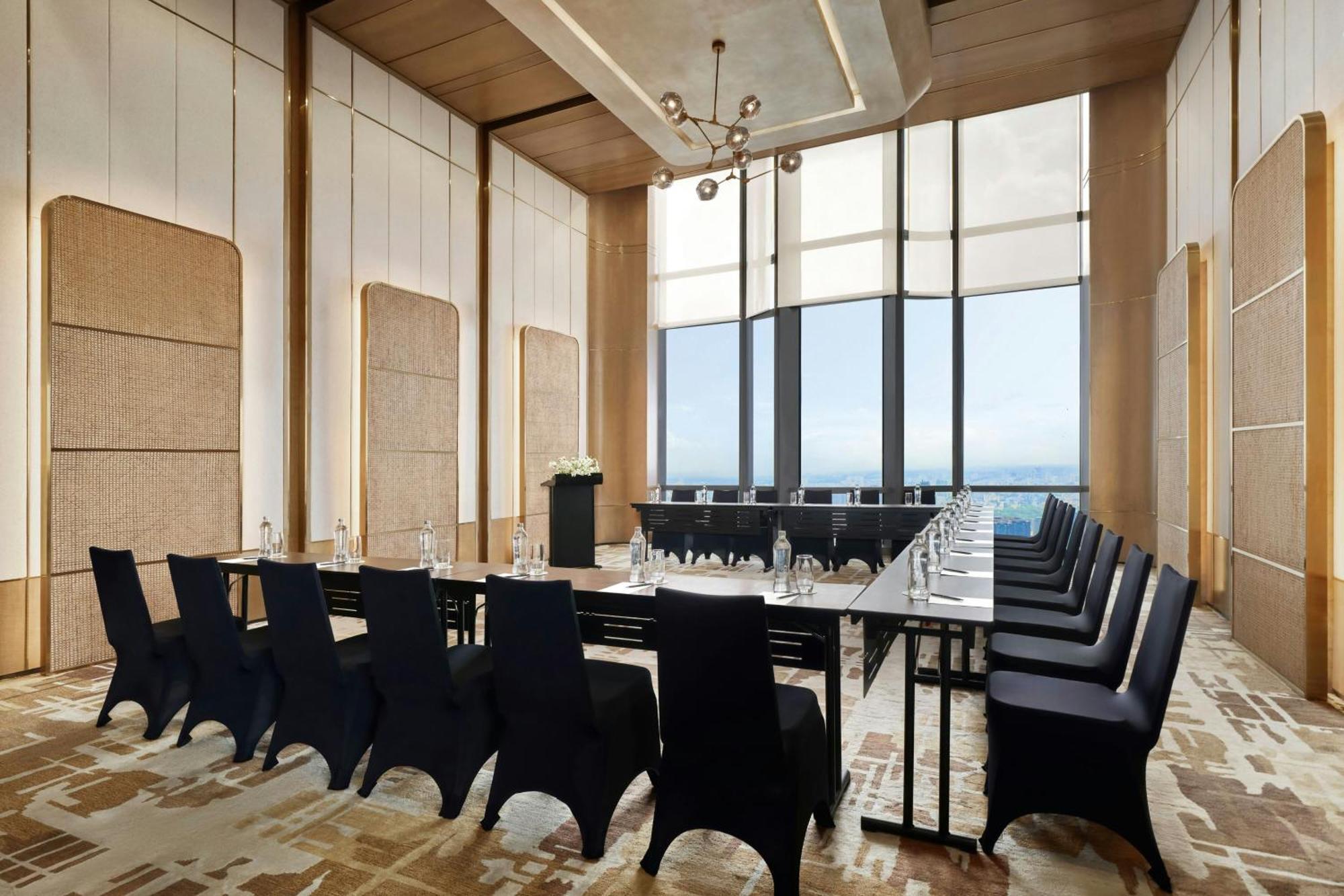 Vinpearl Landmark 81, Autograph Collection 5* Ho-Chi-Minh-Stadt