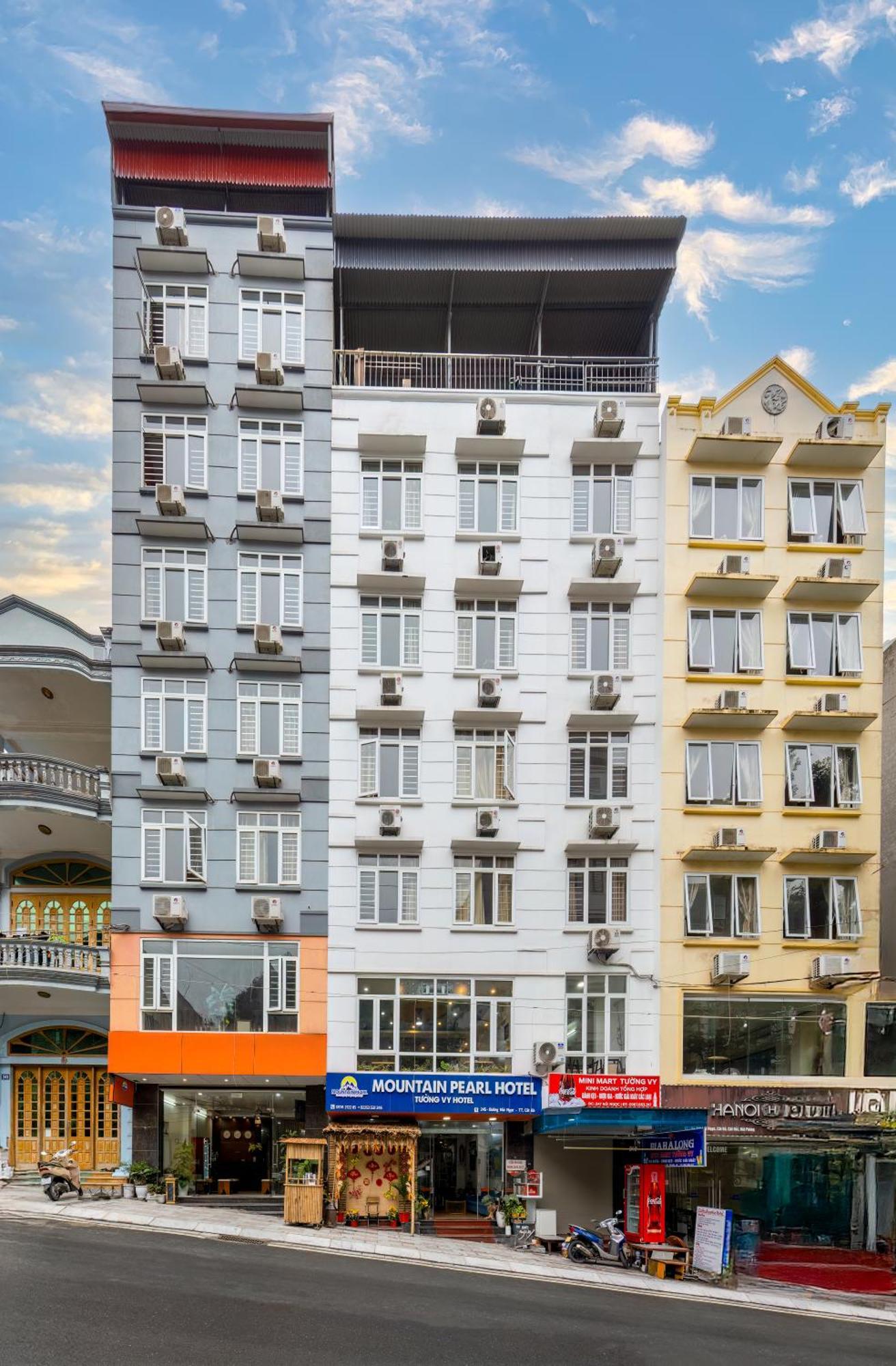 Catba Cannon & Hotel 2*