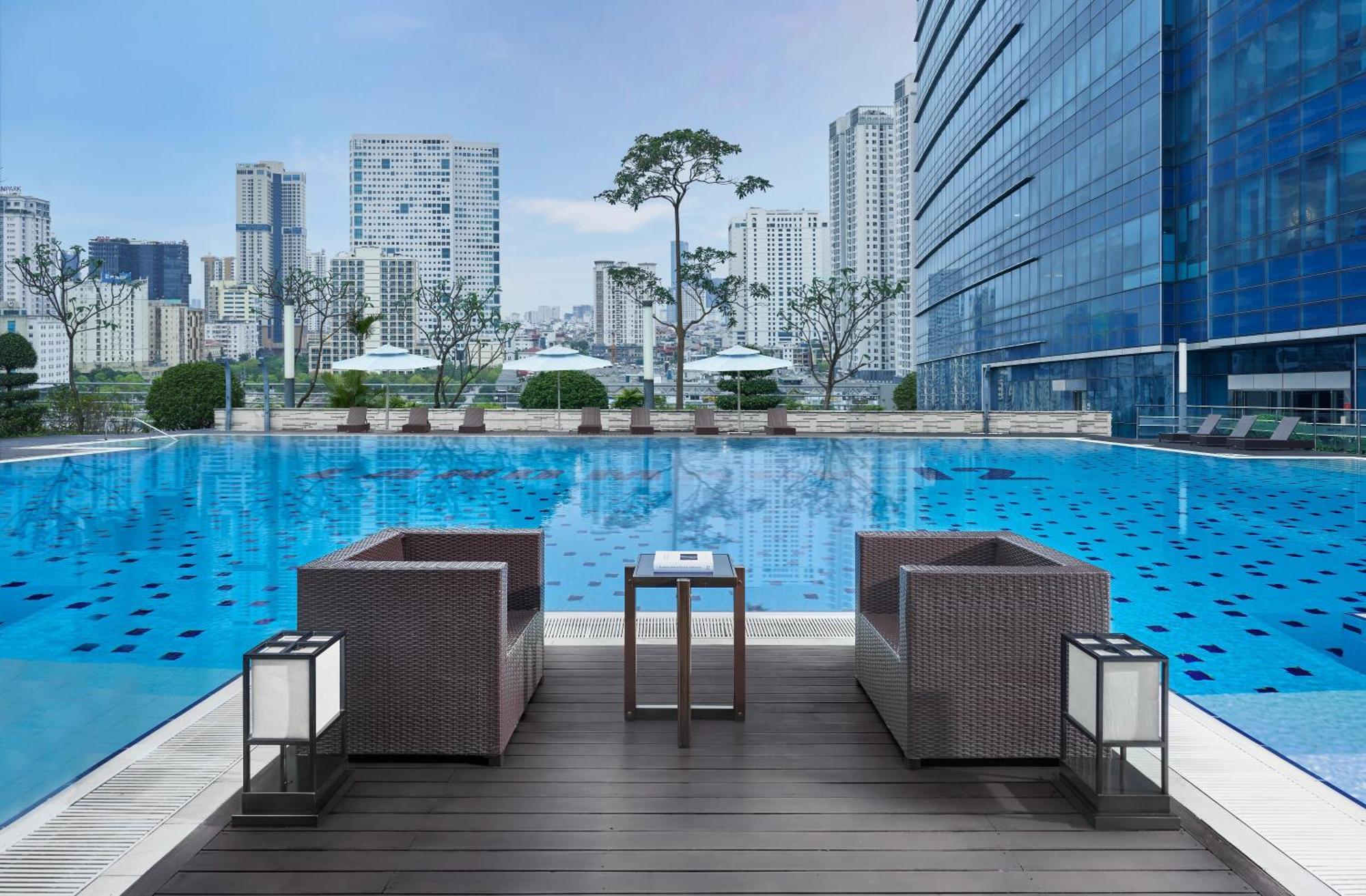 Intercontinental Landmark72 By Ihg 5*