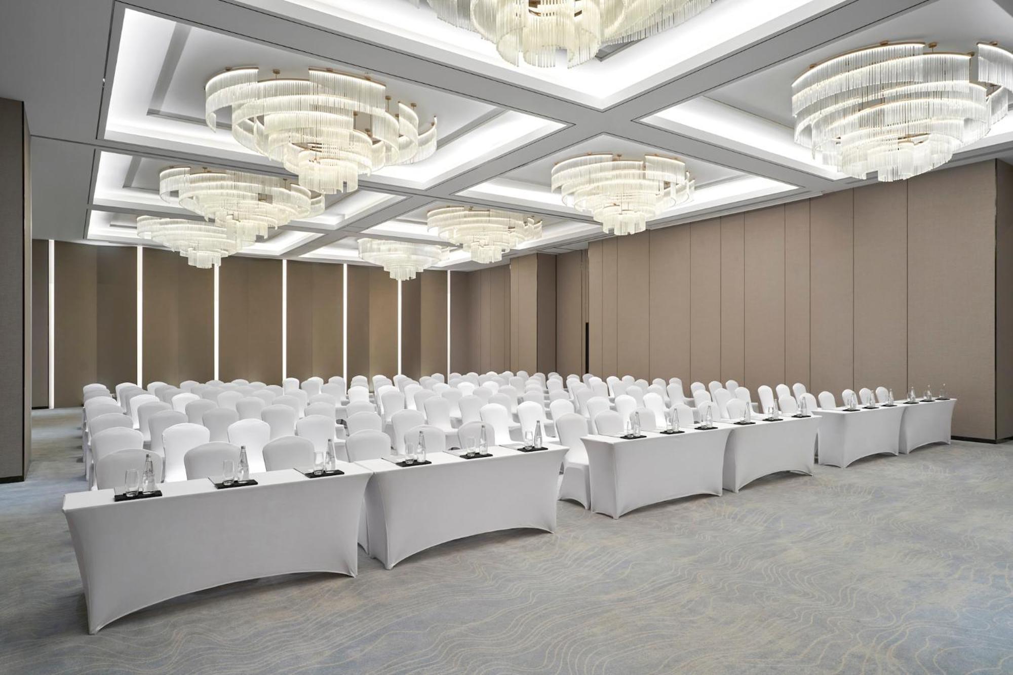 Hotel Crowne Plaza Centre By Ihg