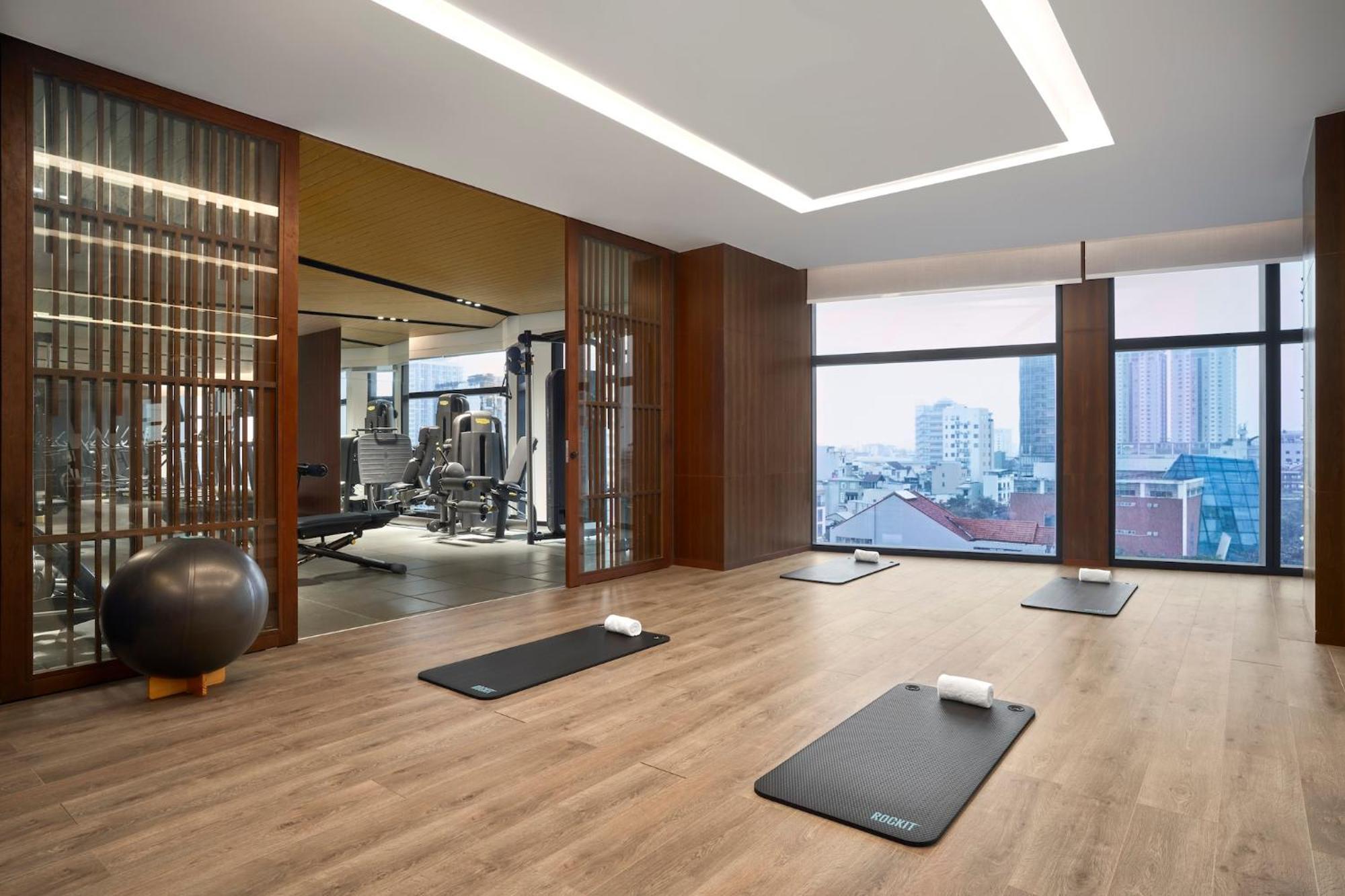 Crowne Plaza Centre By Ihg 5*
