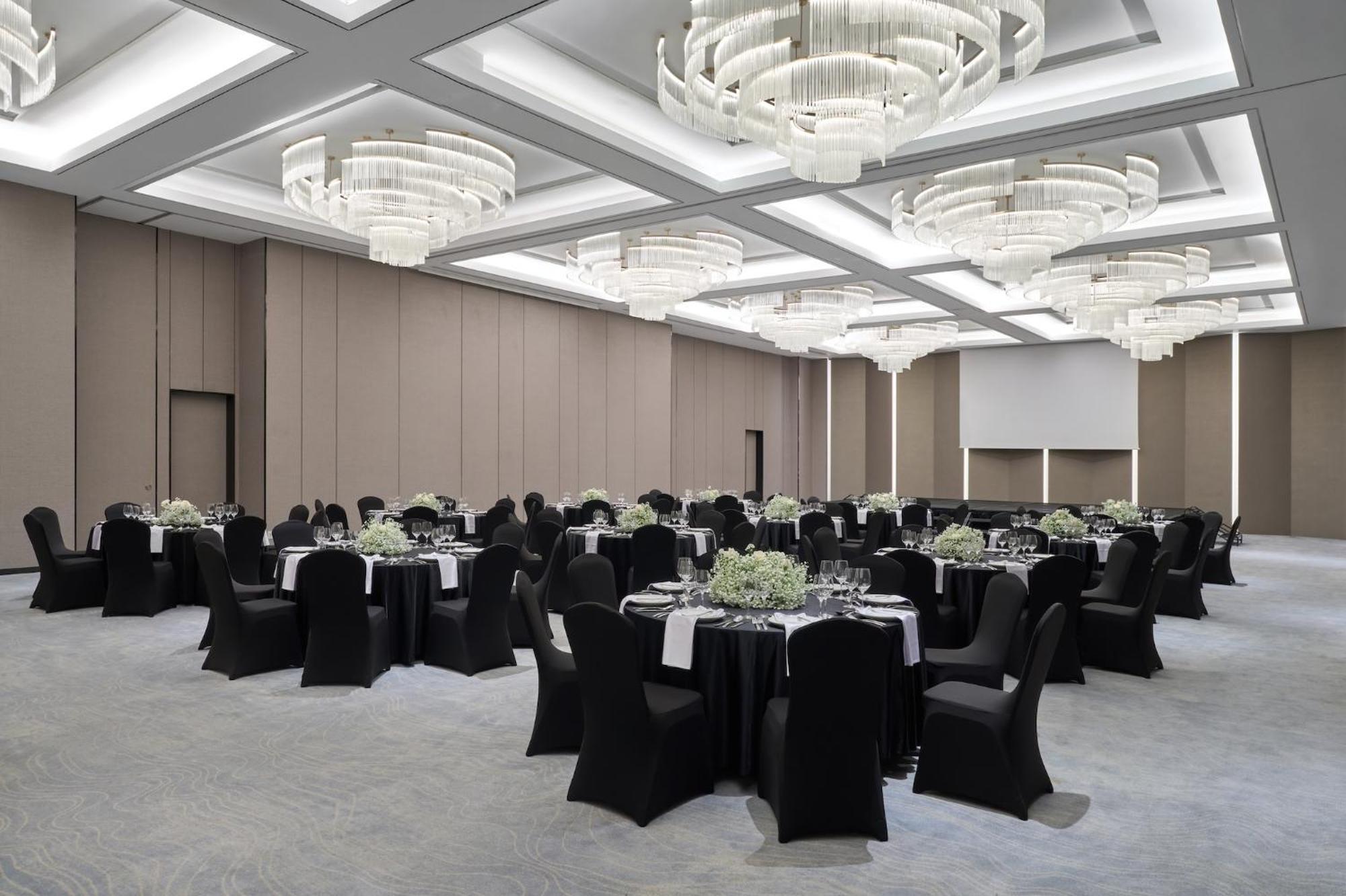 Crowne Plaza Centre By Ihg 5* Đà Nẵng