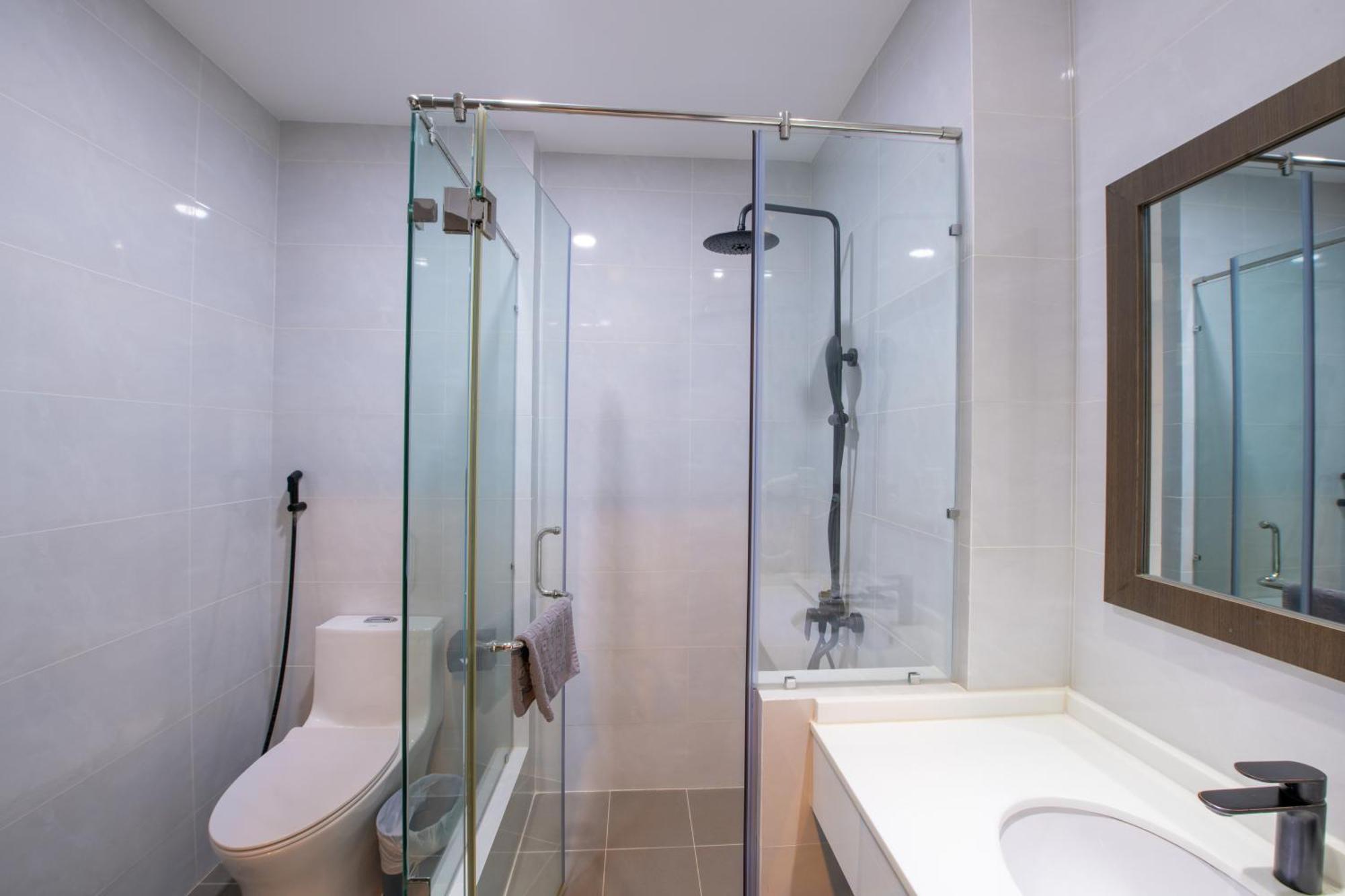 Levan Hotel 3*
