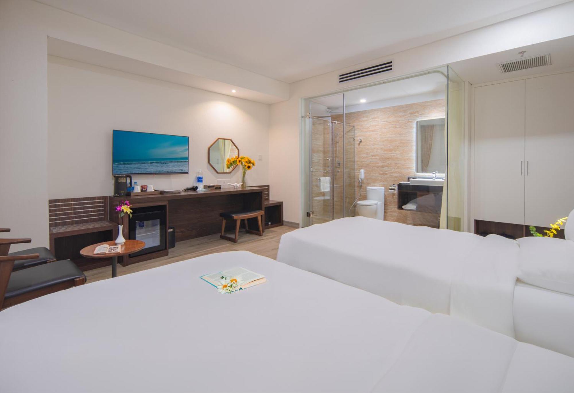 Emerald Bay & Hotel 5*
