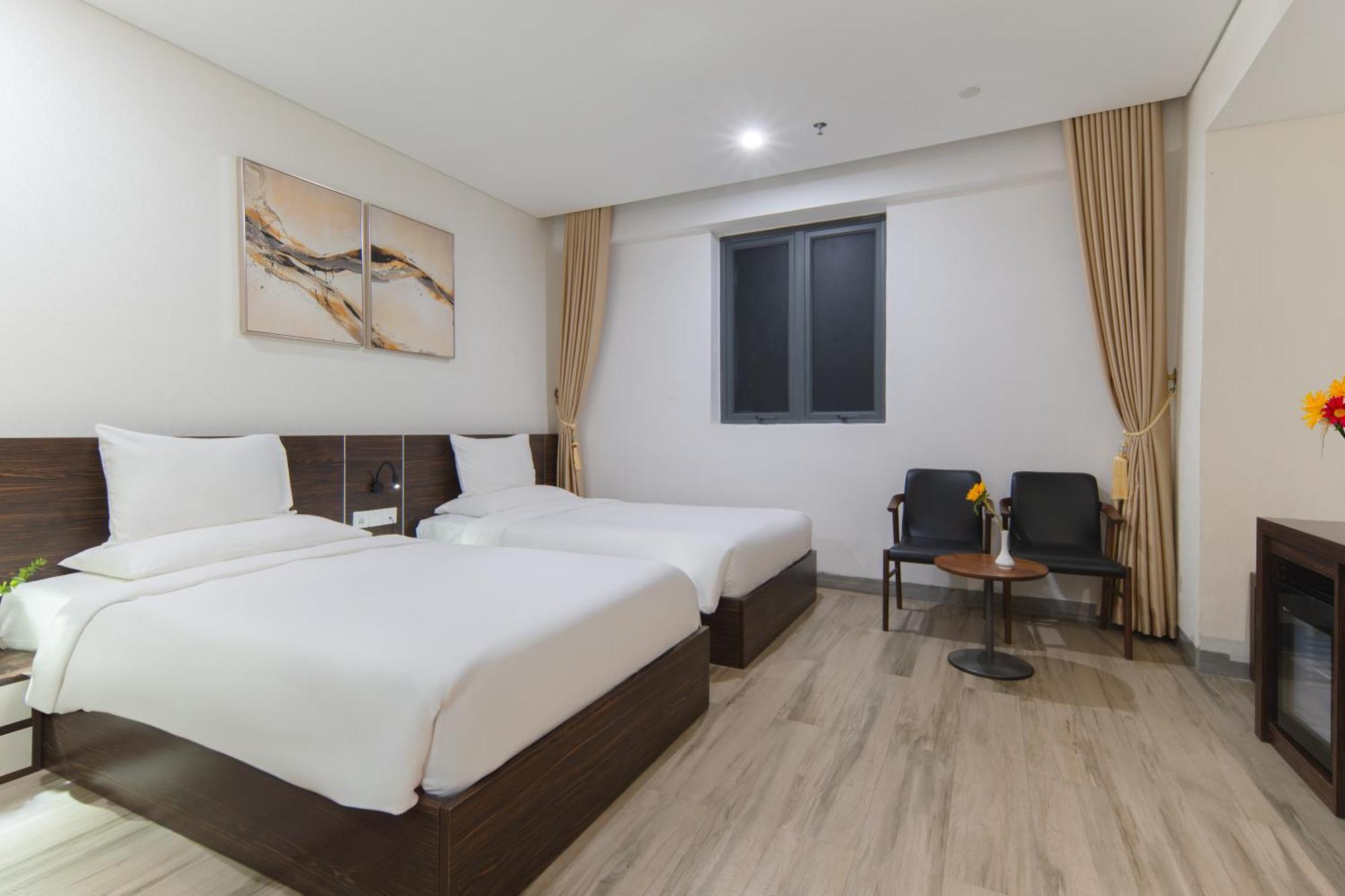Emerald Bay & Hotel Nha Trang