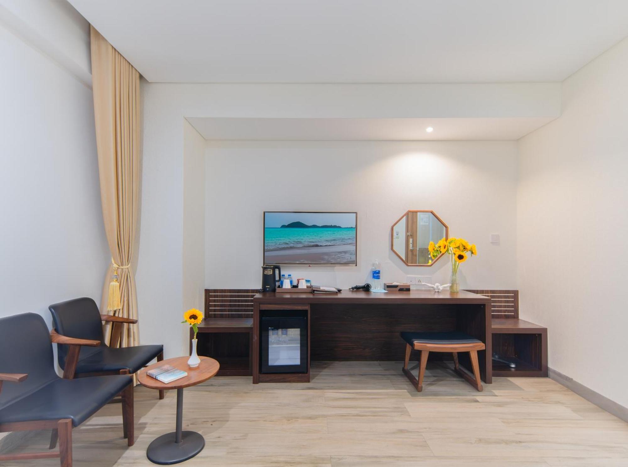 Emerald Bay & 5* Nha Trang