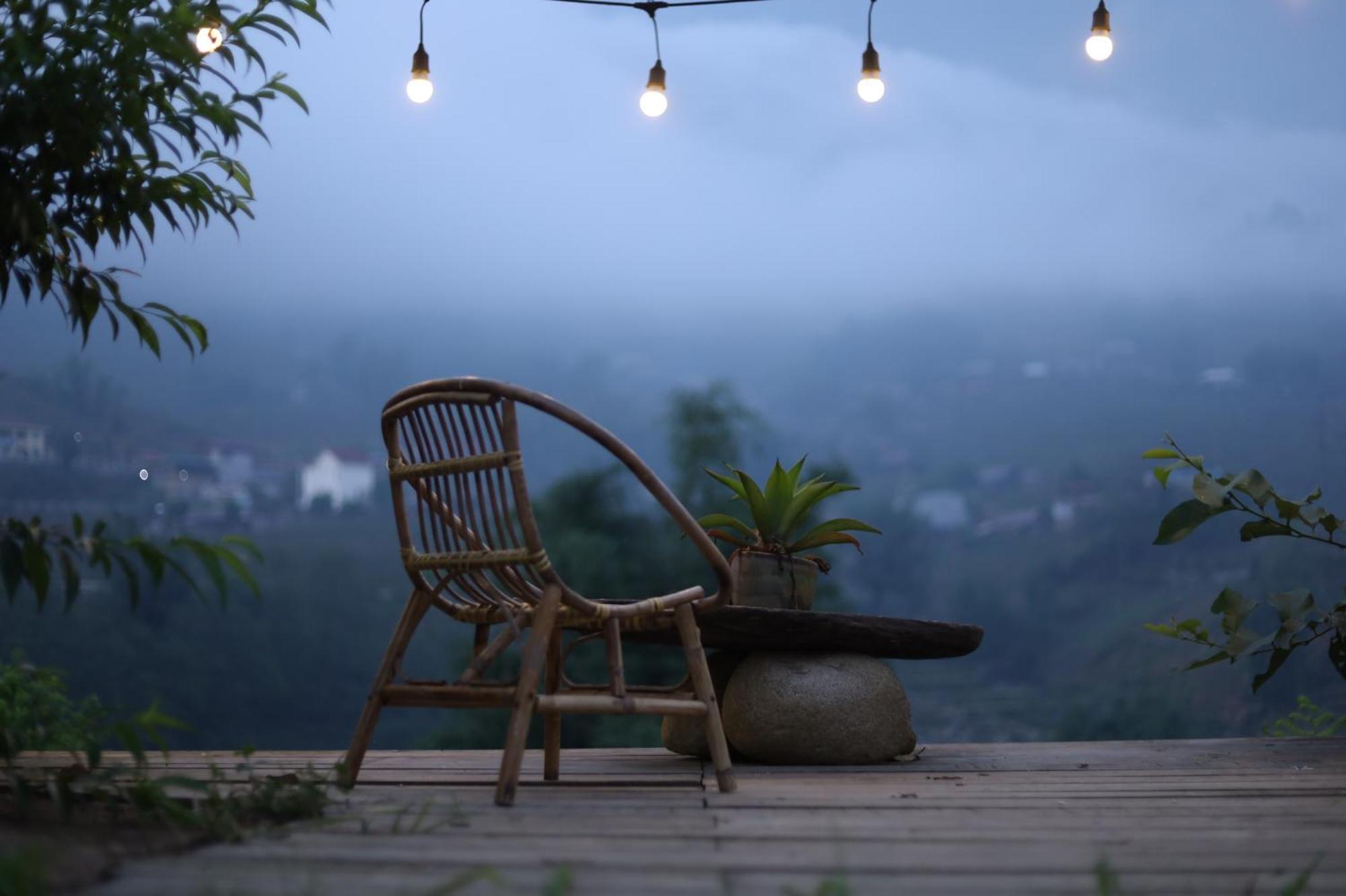 lều De House & Coffee *