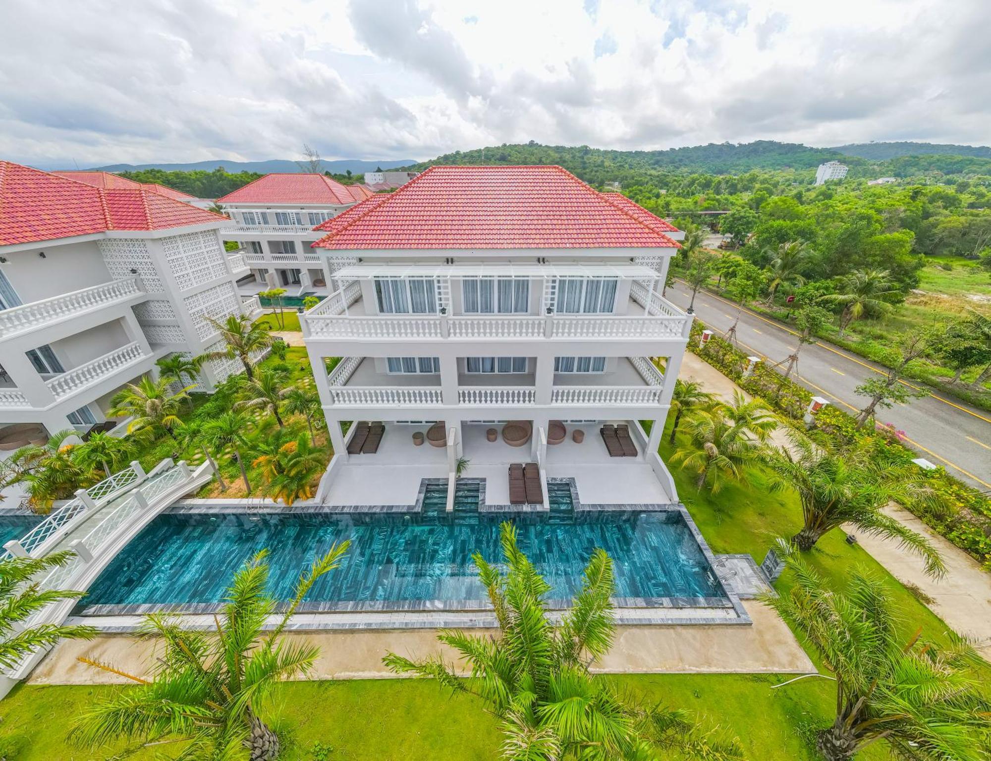 Mercury & Resort 4*