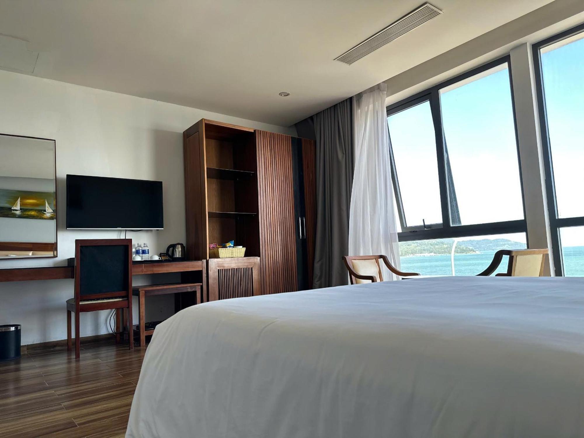 Alisia Hotel
