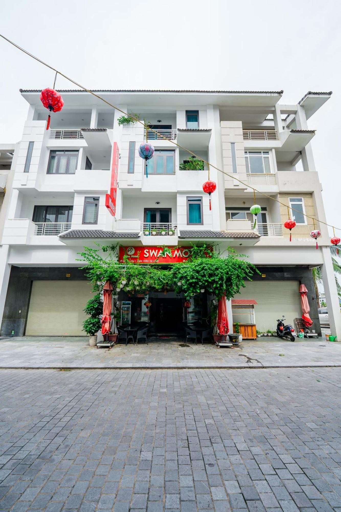 Swan Hotel *
