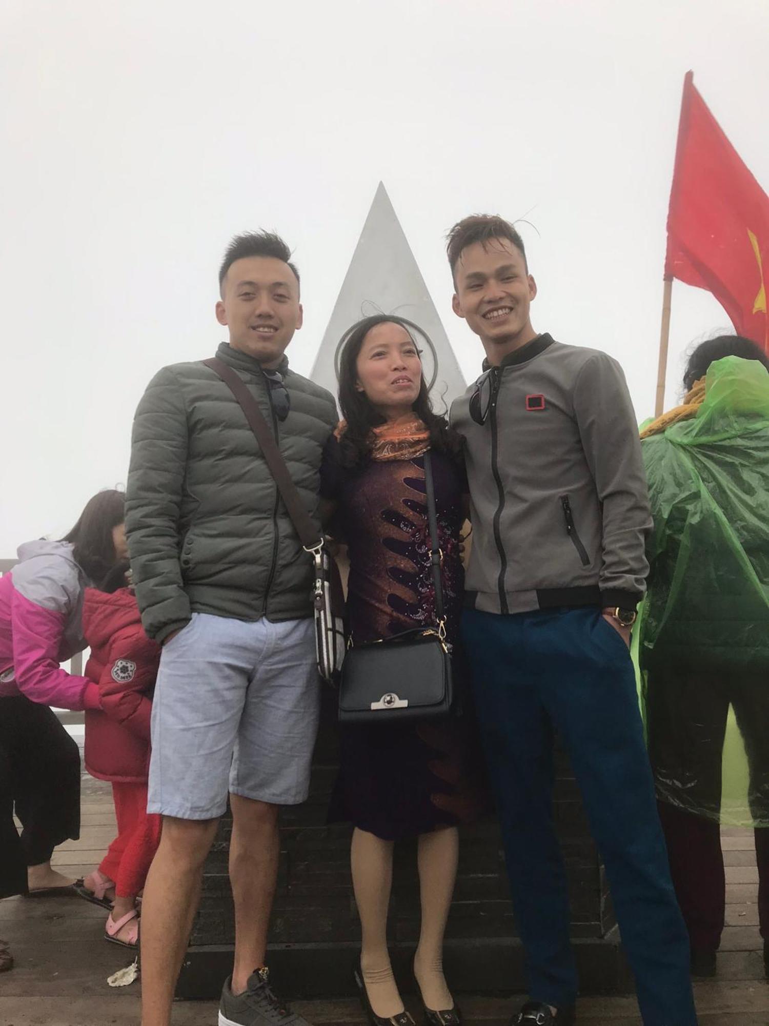 Hoa Dao *