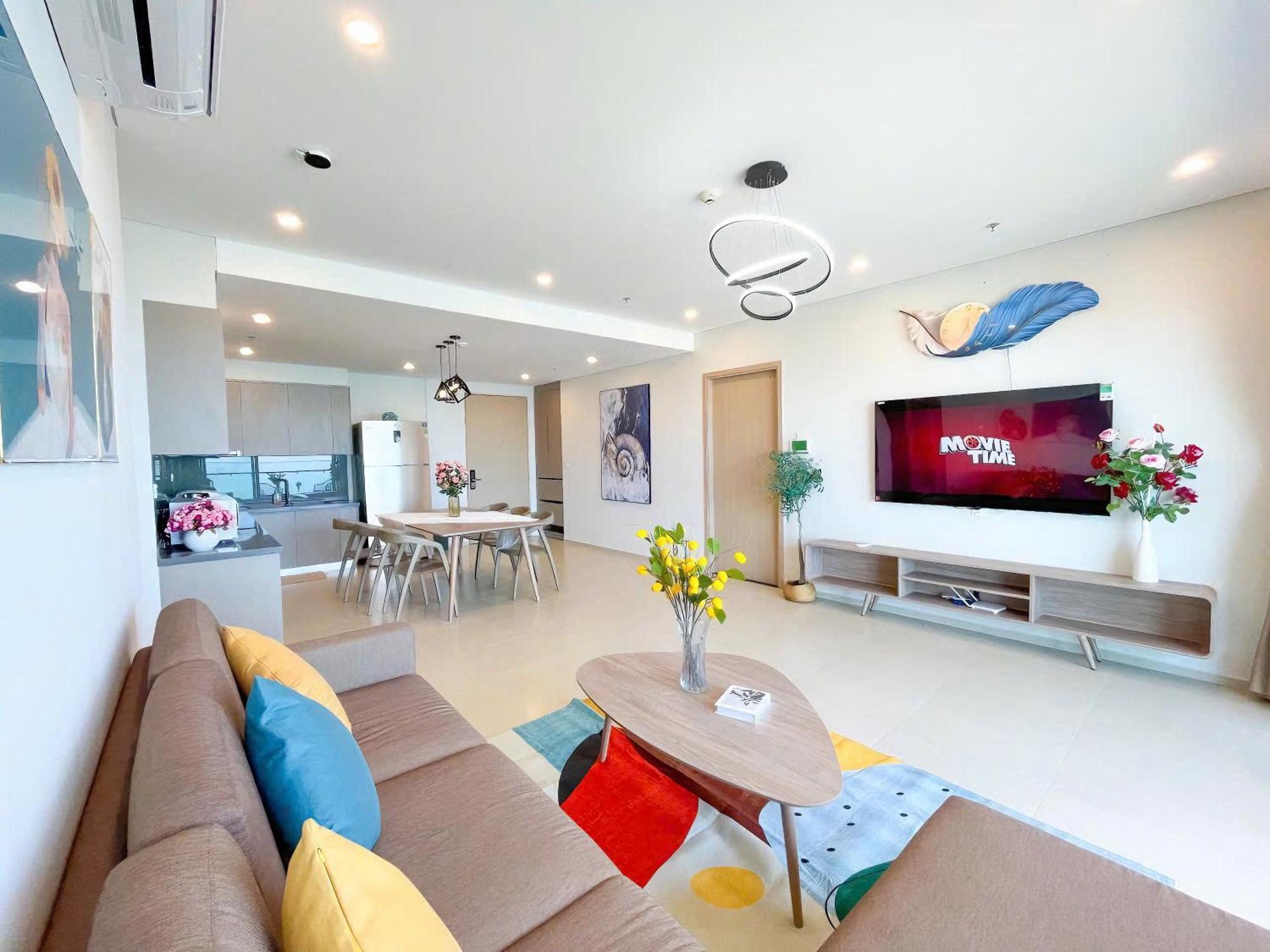 The Song 5 Stars - Ho Du Lich 5 Sao Canh Bien - Dumin's Apartment