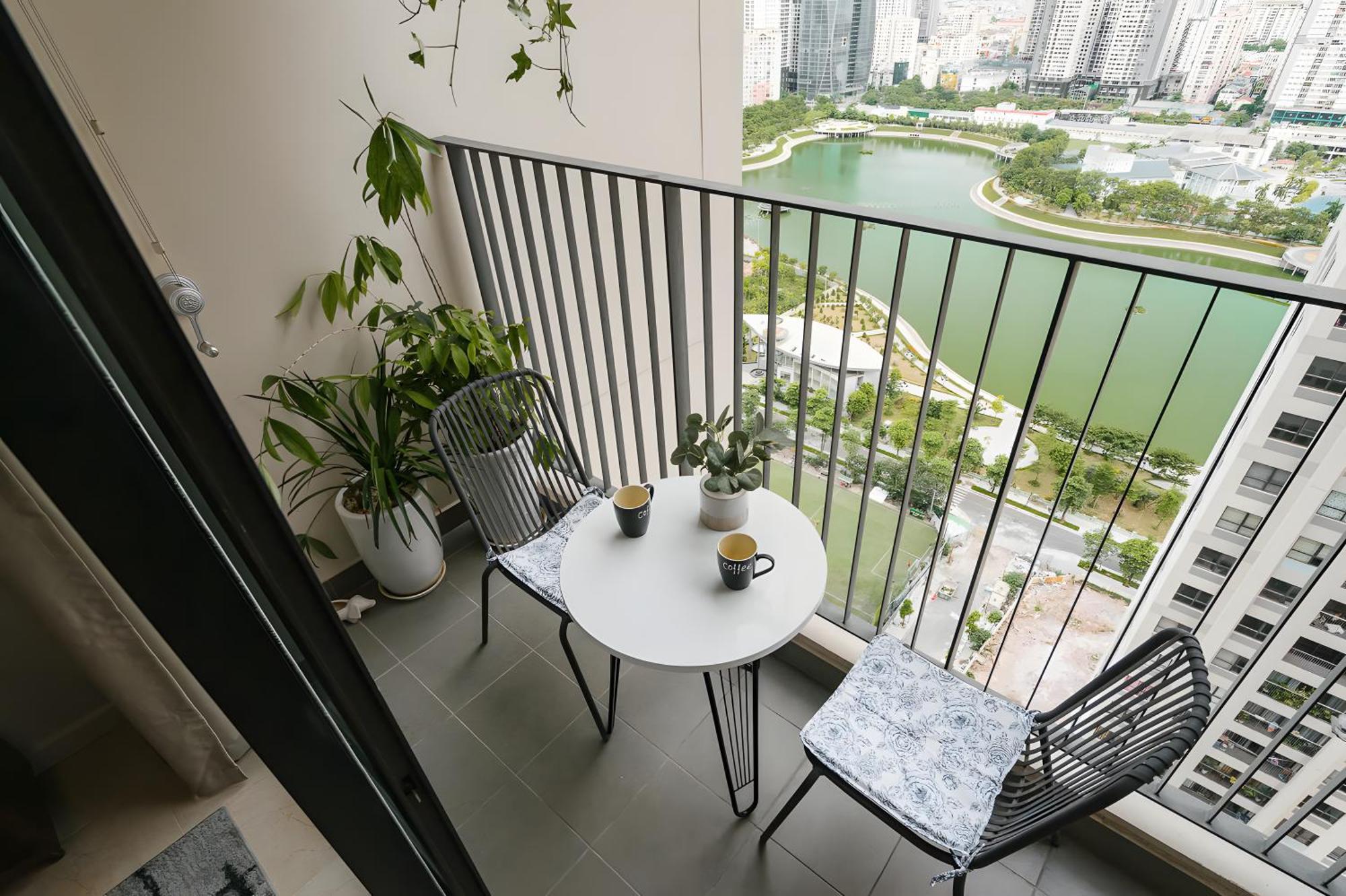 Til - Vinhomes D'capitale Elegance - Tran Duy Hung Apartment *