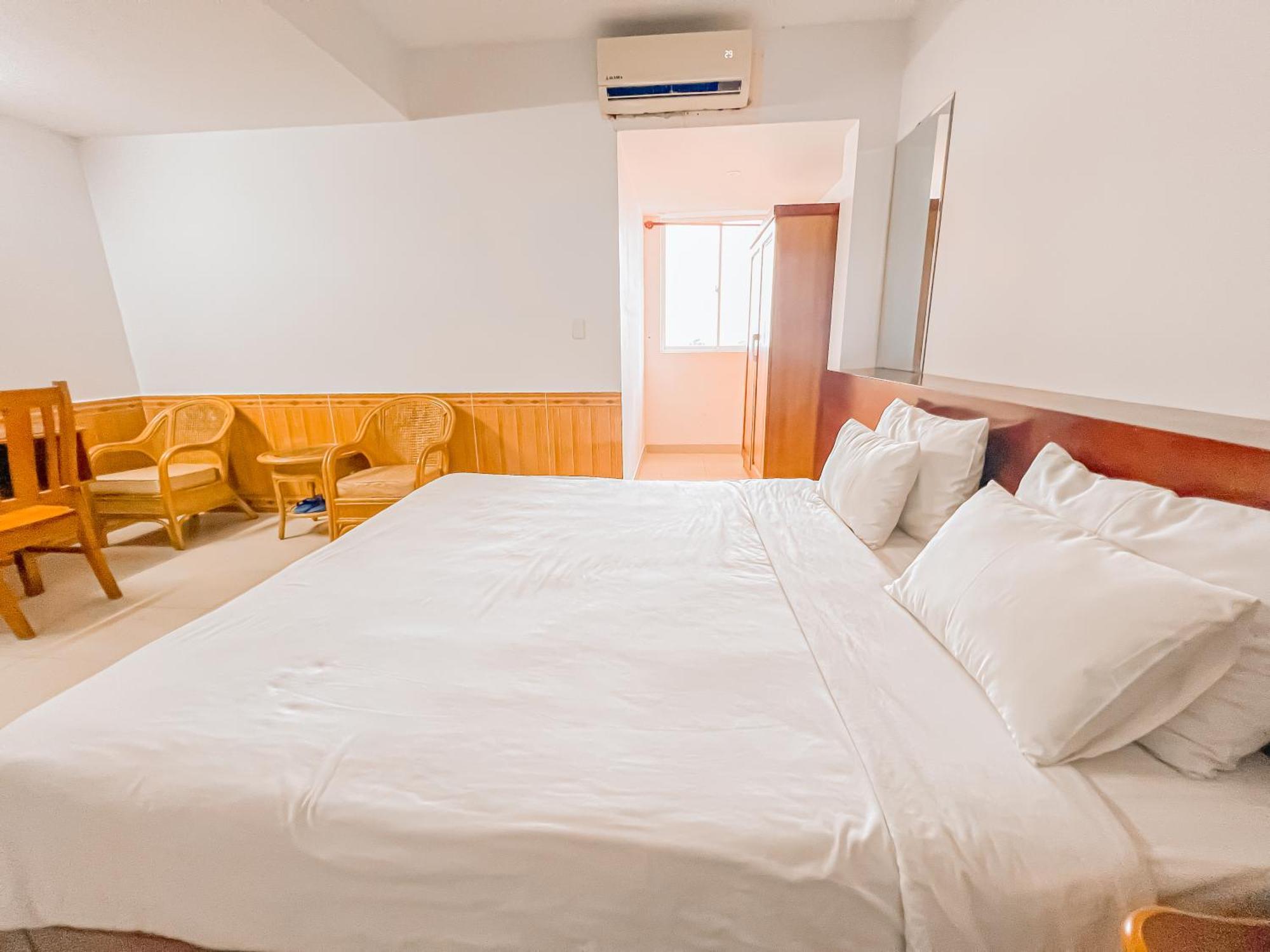 Ngoc By The Moment Hotel 2*