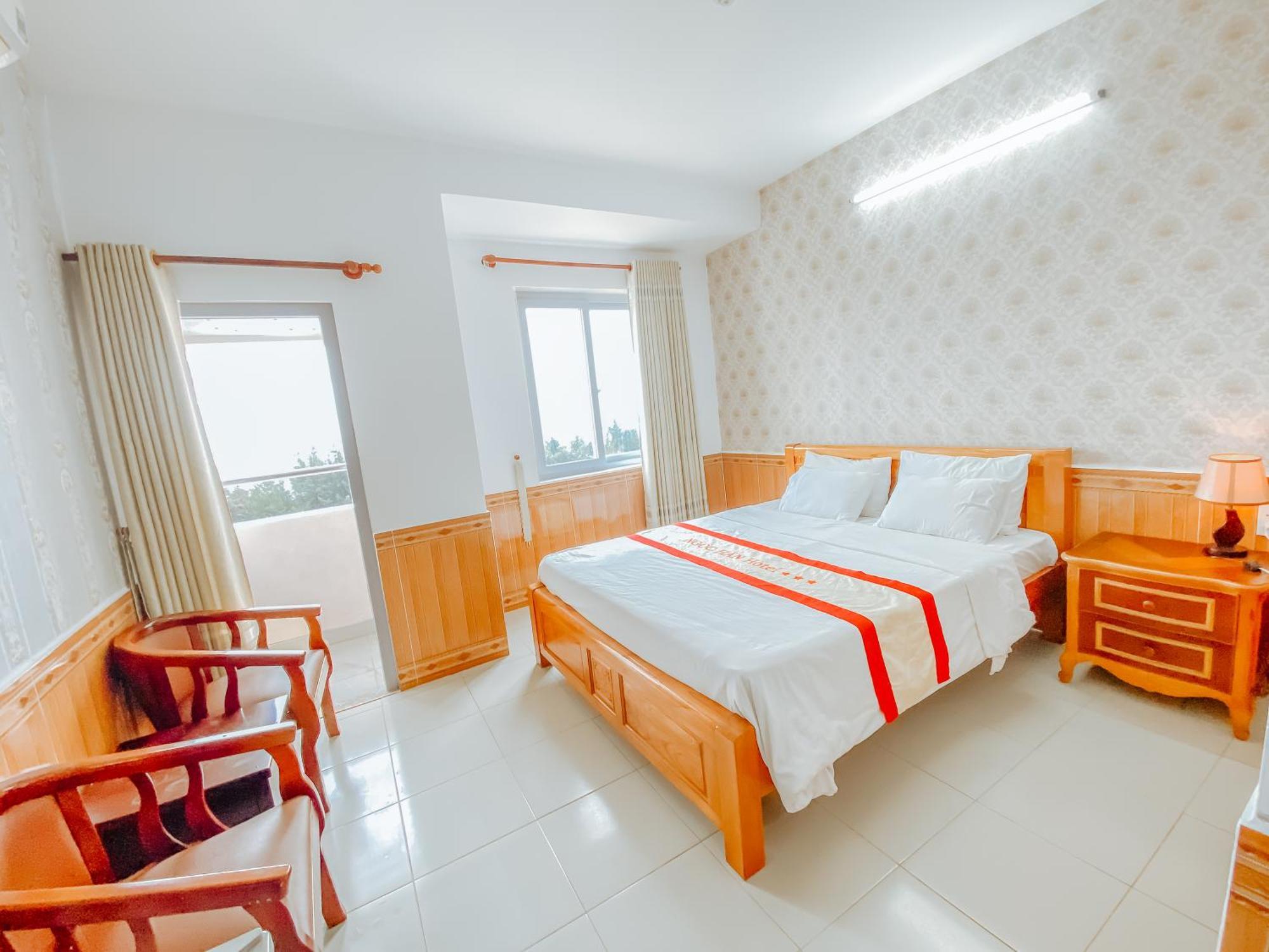 Ngoc By The Moment Hotel