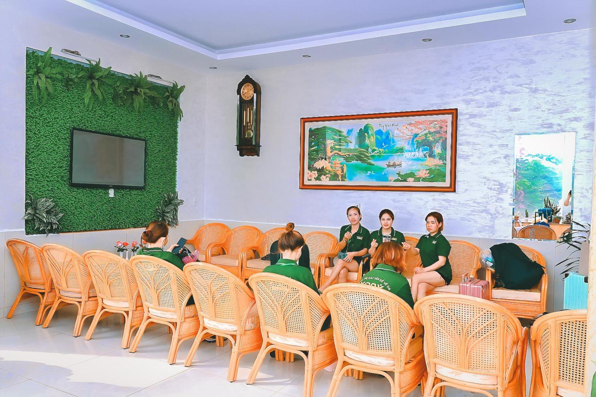 Ngoc By The Moment Hotel 2*
