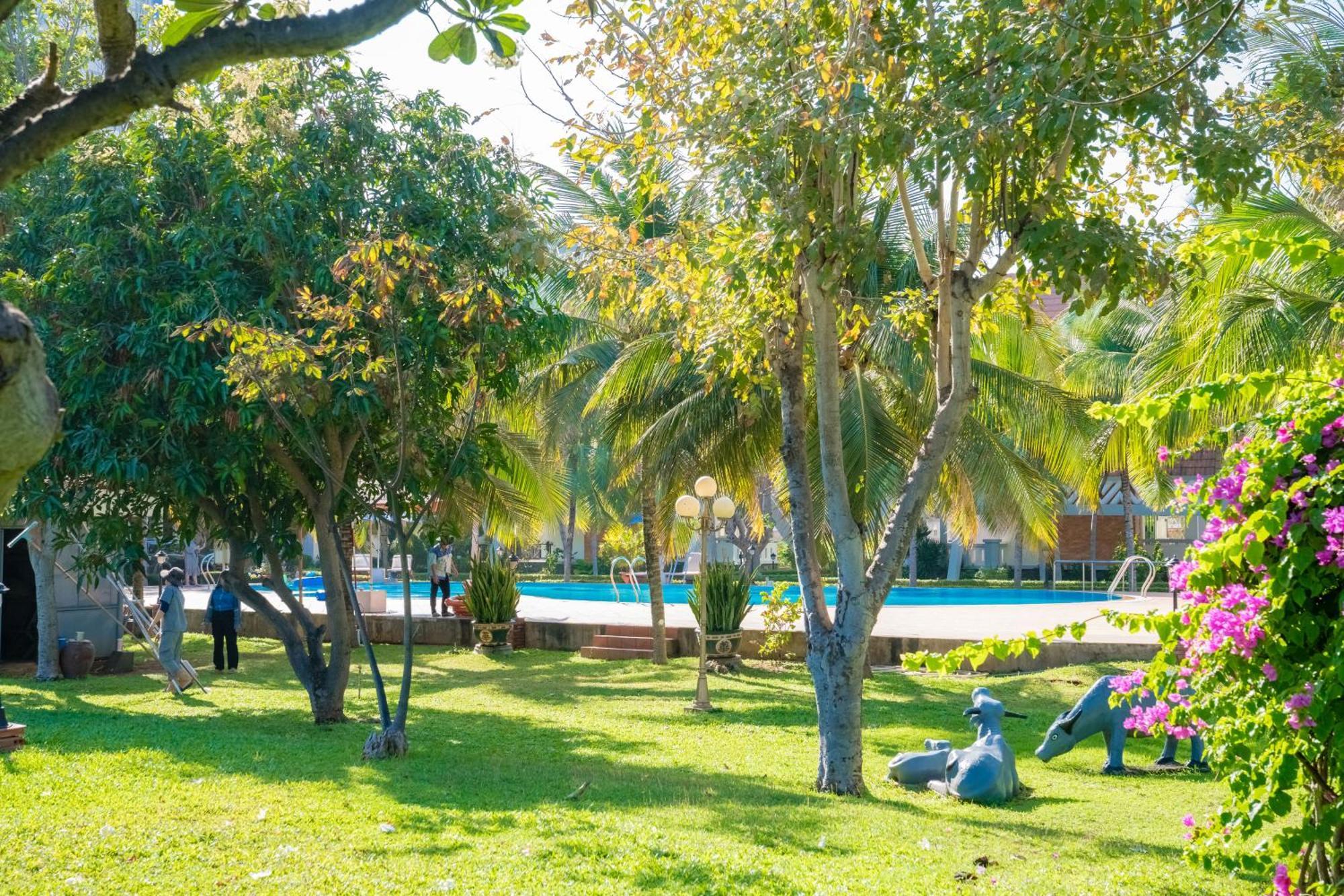 Lotus & 4* Vung Tau