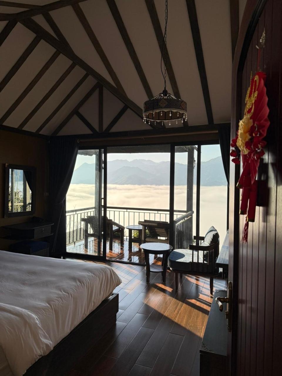 Resort The Mong Village & Spa *