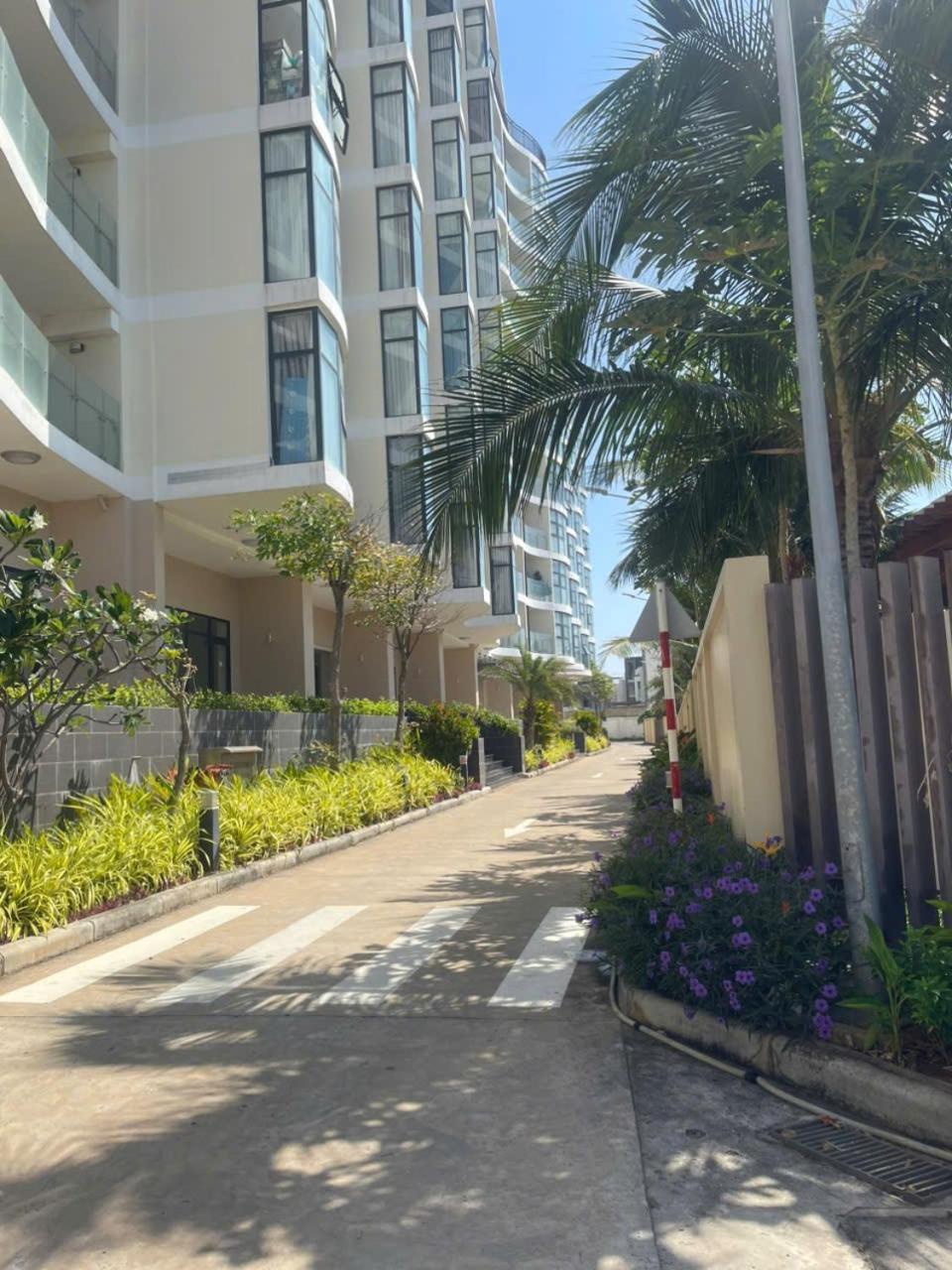 Apartment Aria Resort- Ho Nghi Duong Tang 8 Huong Bien, Ho Boi Sat Canh Bai Tam Rieng