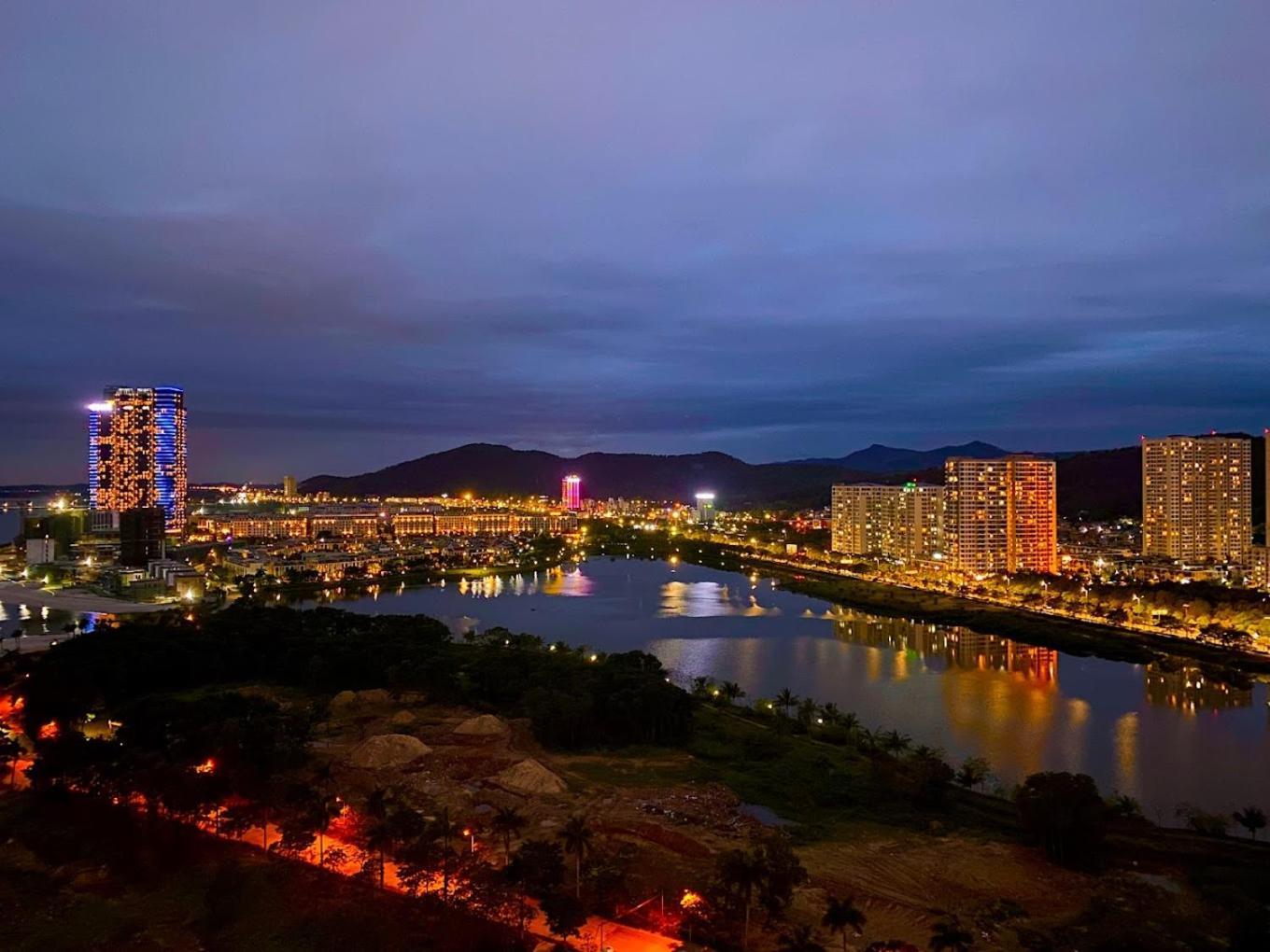 Bay View Halong Panoramic Bay View Luxury Aparthotel Ha Long