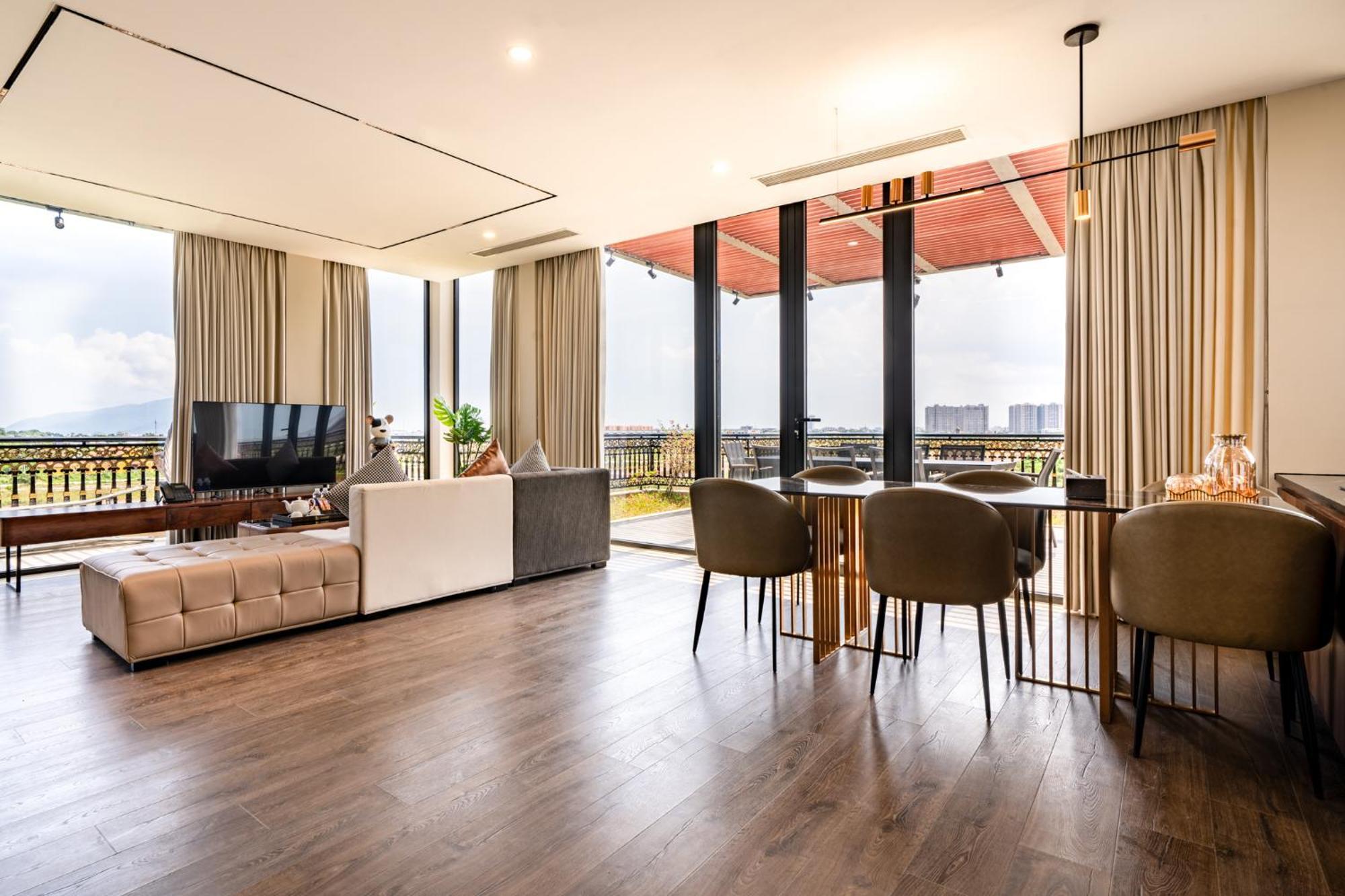 Hotel Cami Riverside 4*
