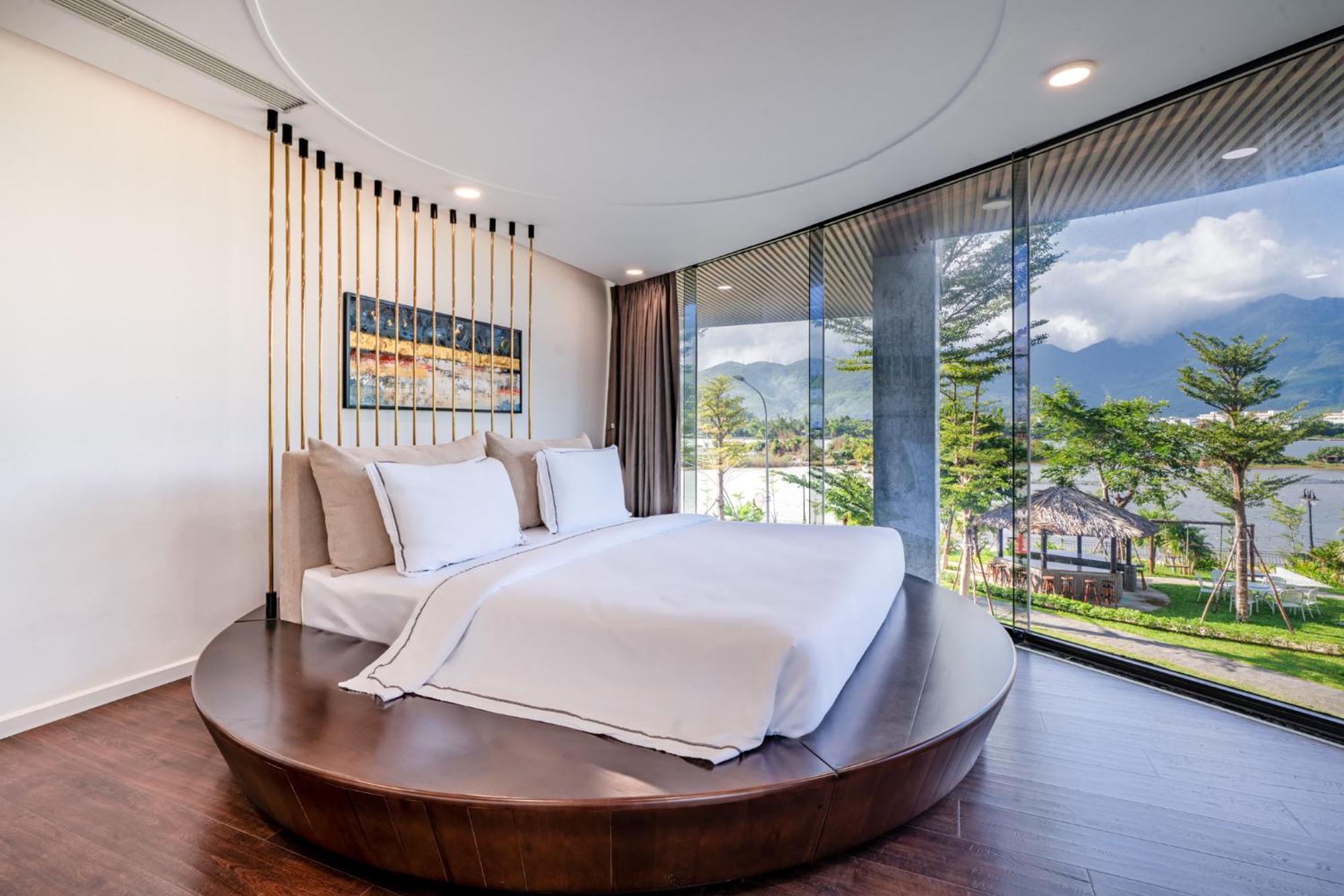 Cami Riverside 4*