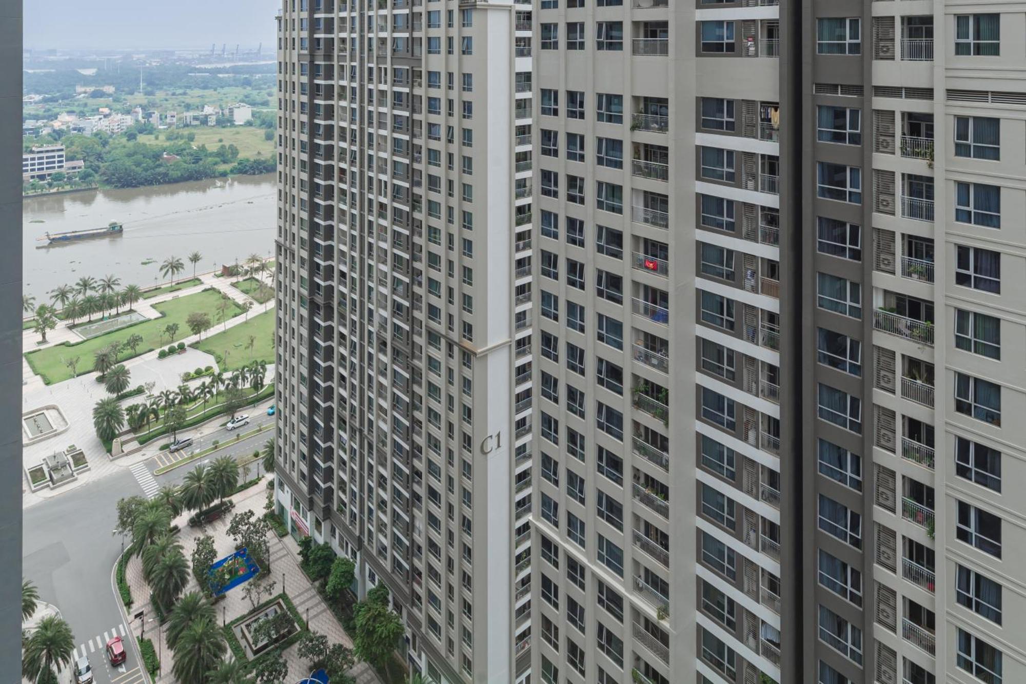 Vinhomes Park Collection Xiii * Ho Chi Minh City