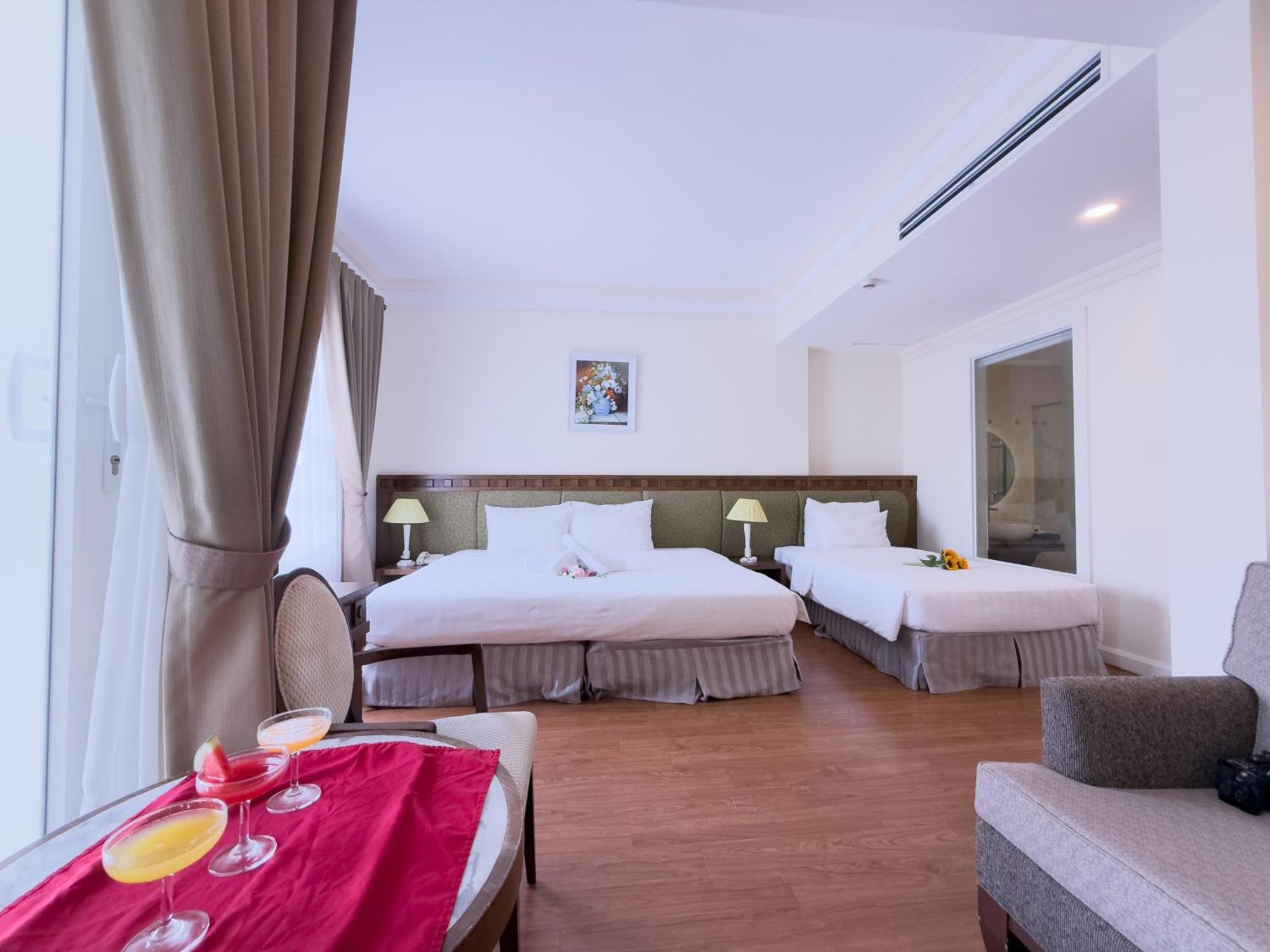 Hotel Phoenix