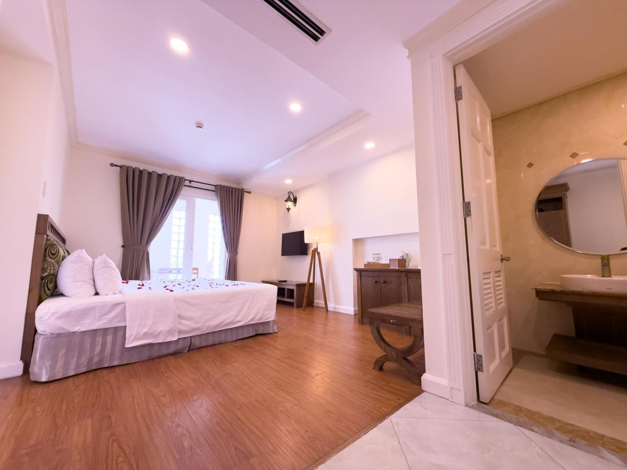 Phoenix 3* Vung Tau