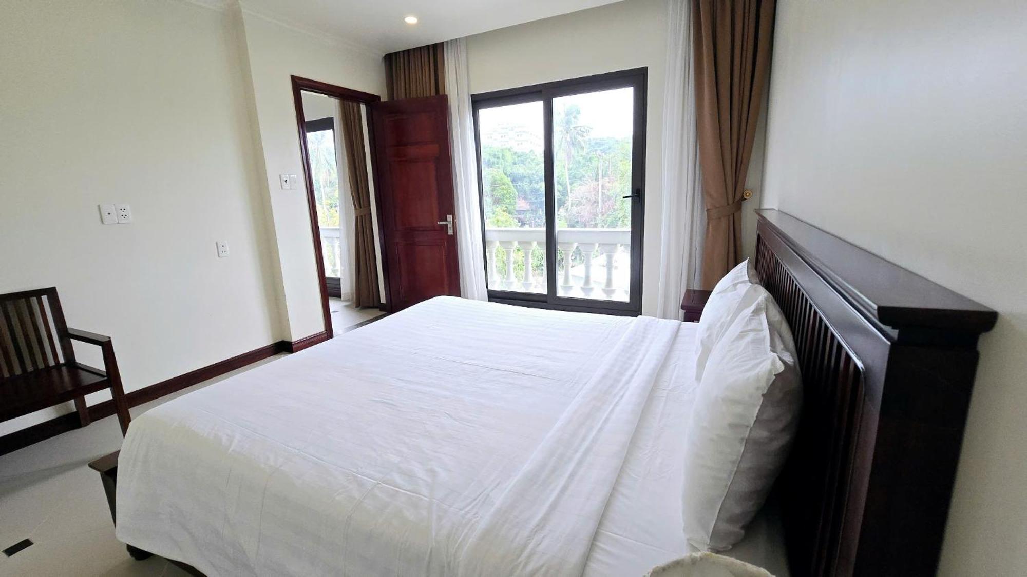 Praha Hotel 3*