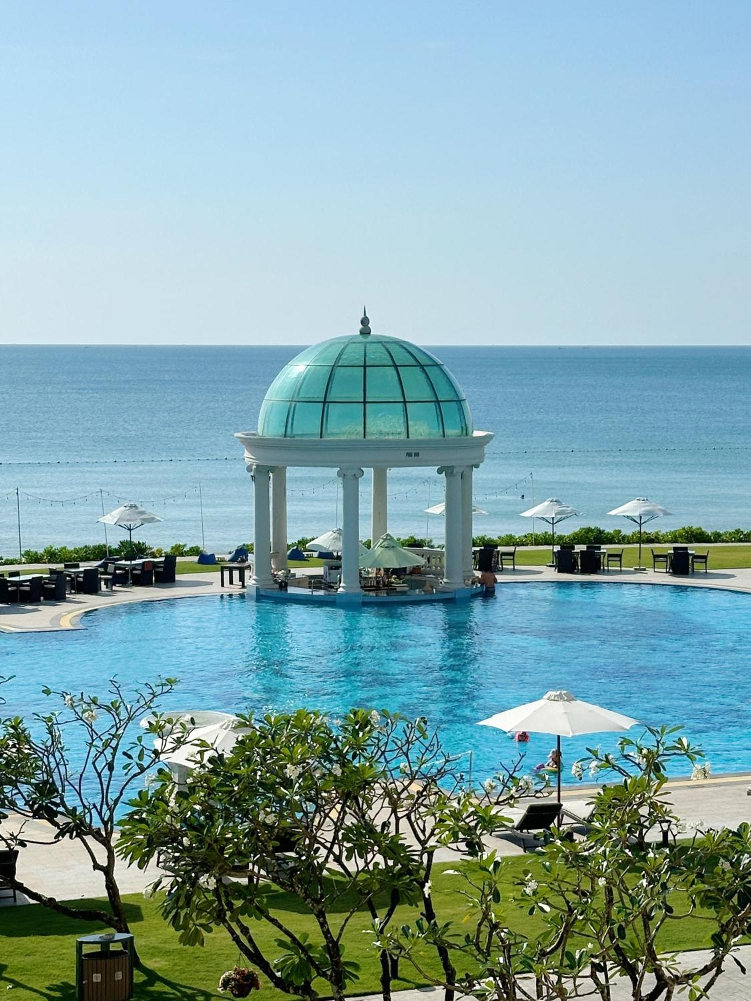 Resort Sheraton Long Phú Quốc