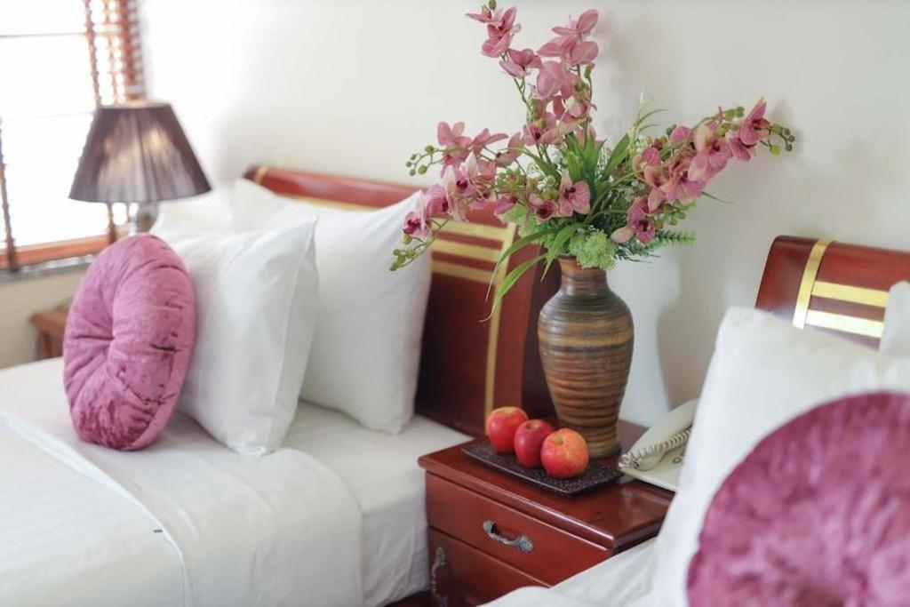 Viet Village 3*