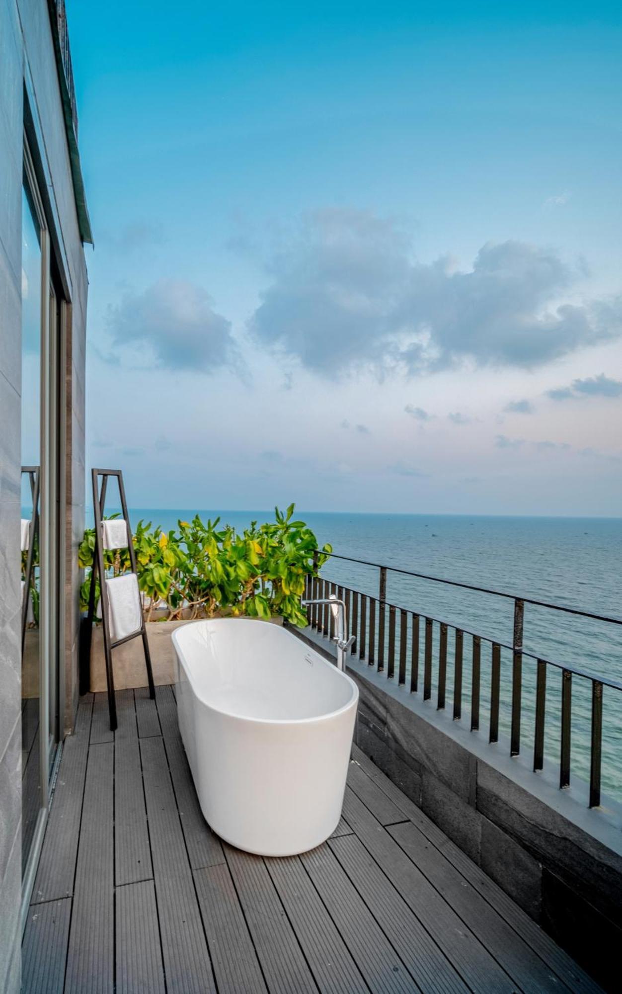 Hotel M 4*