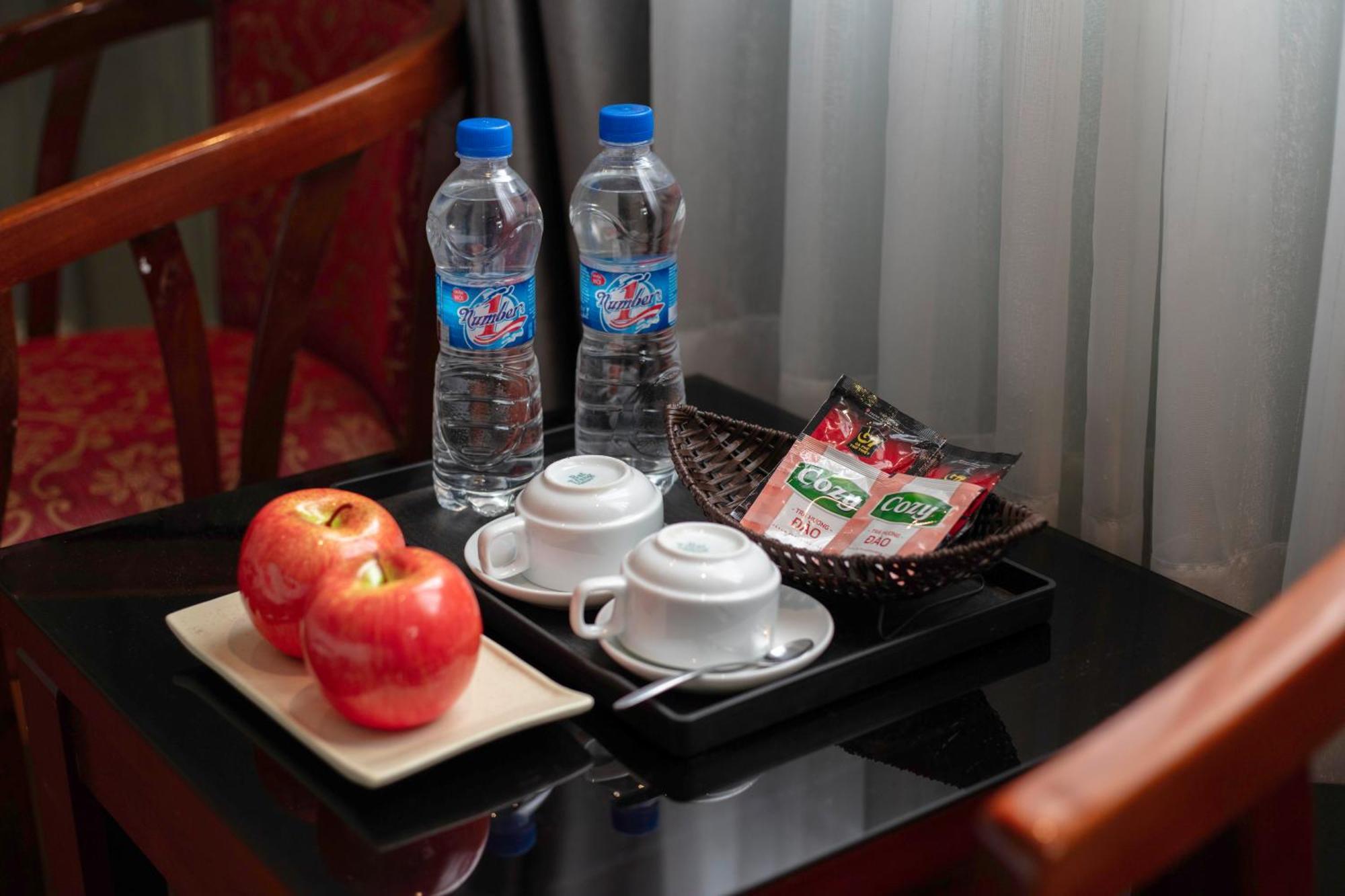 Madelise Amica And Travel Hotel