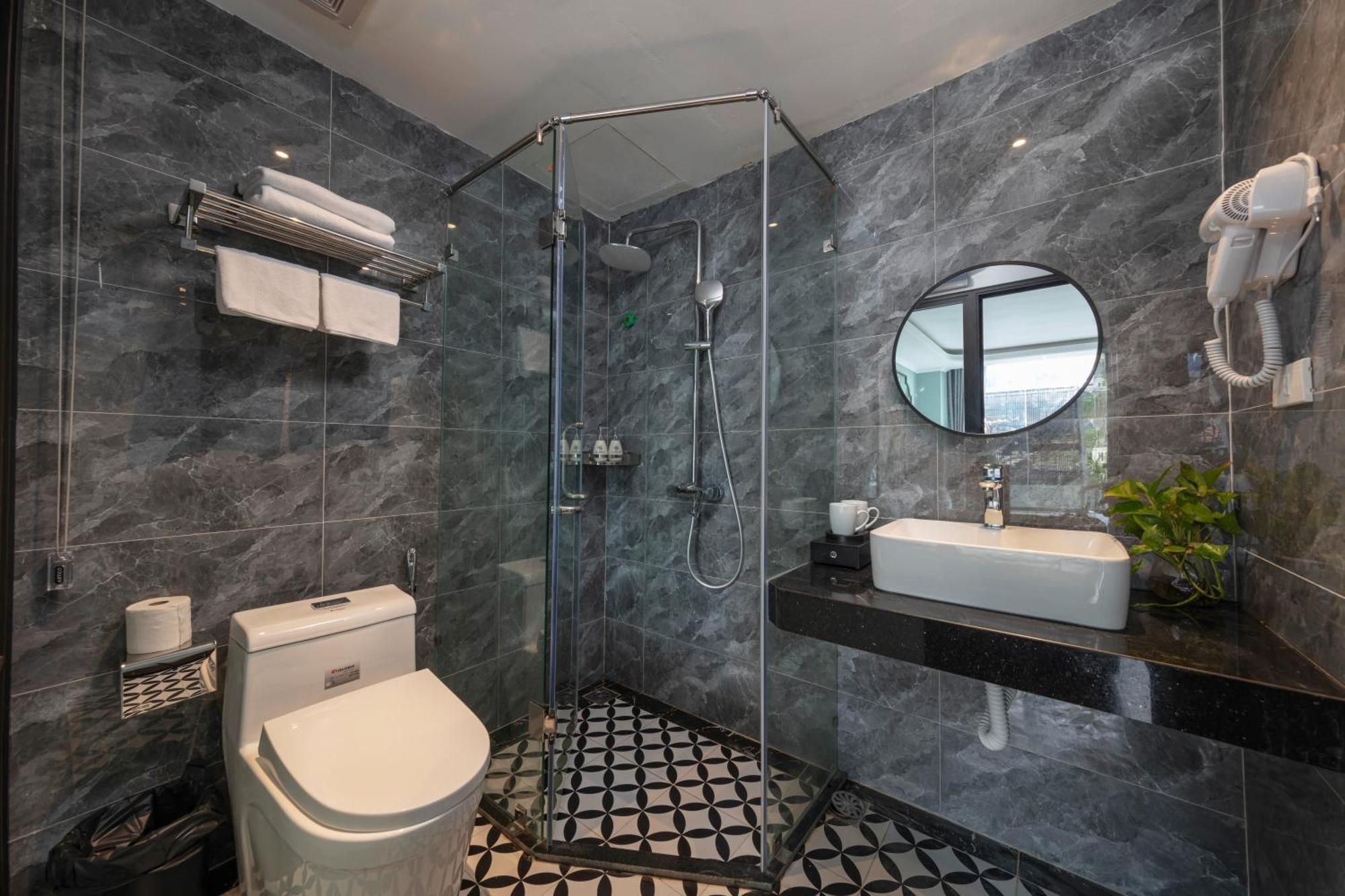 Hotel Madelise Amica And Travel