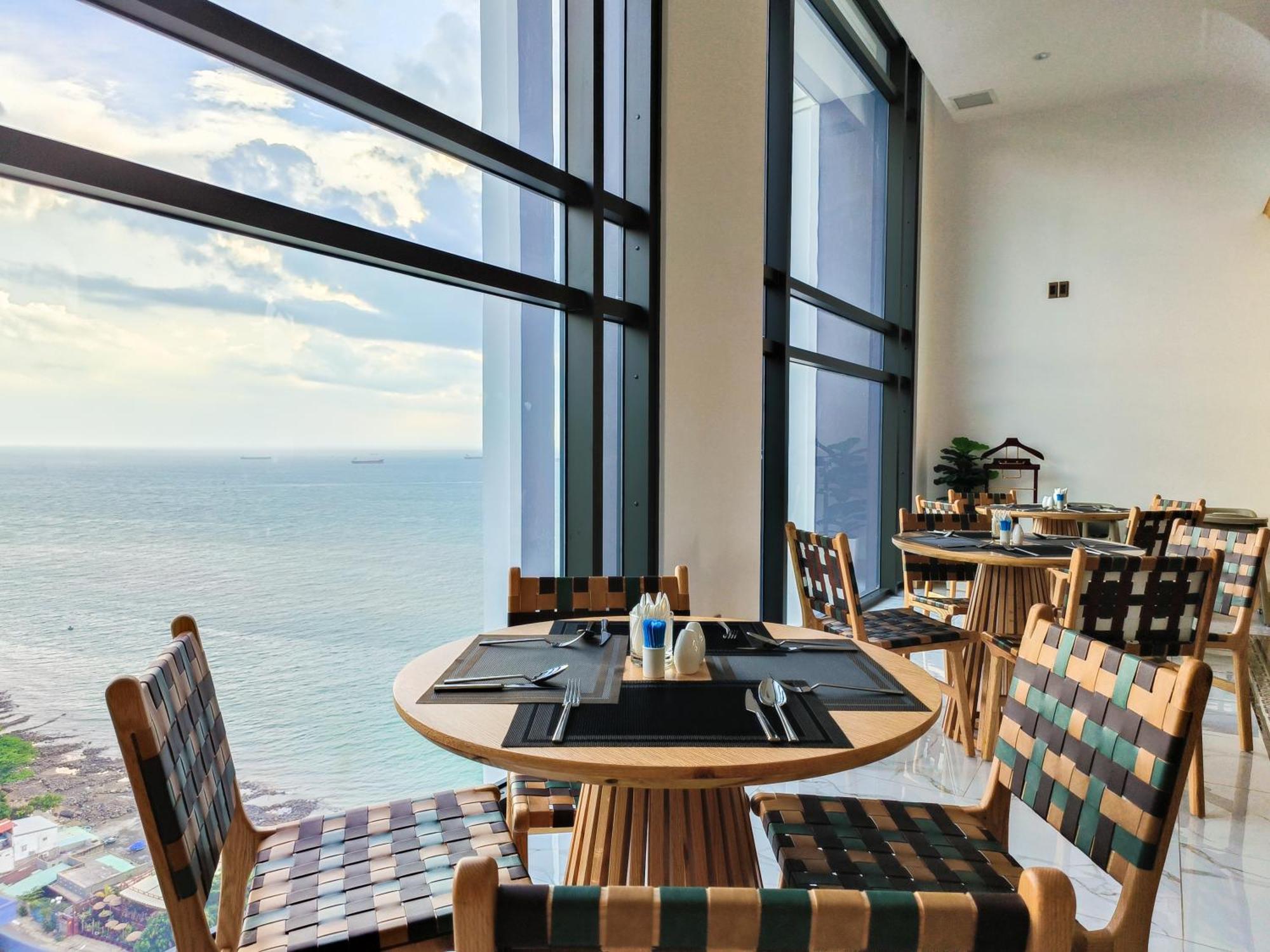 Oyster Bay 4* Vung Tau