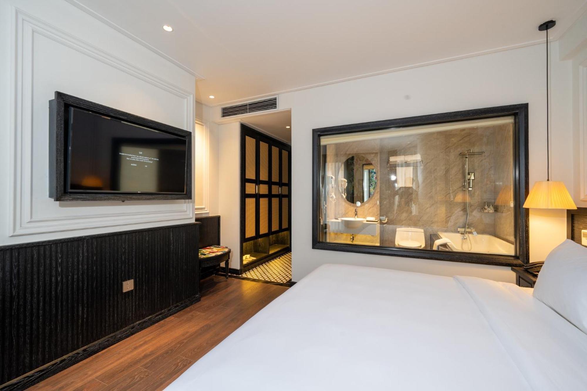 Luxe Paradise Premium Pham Hong Thai 4*