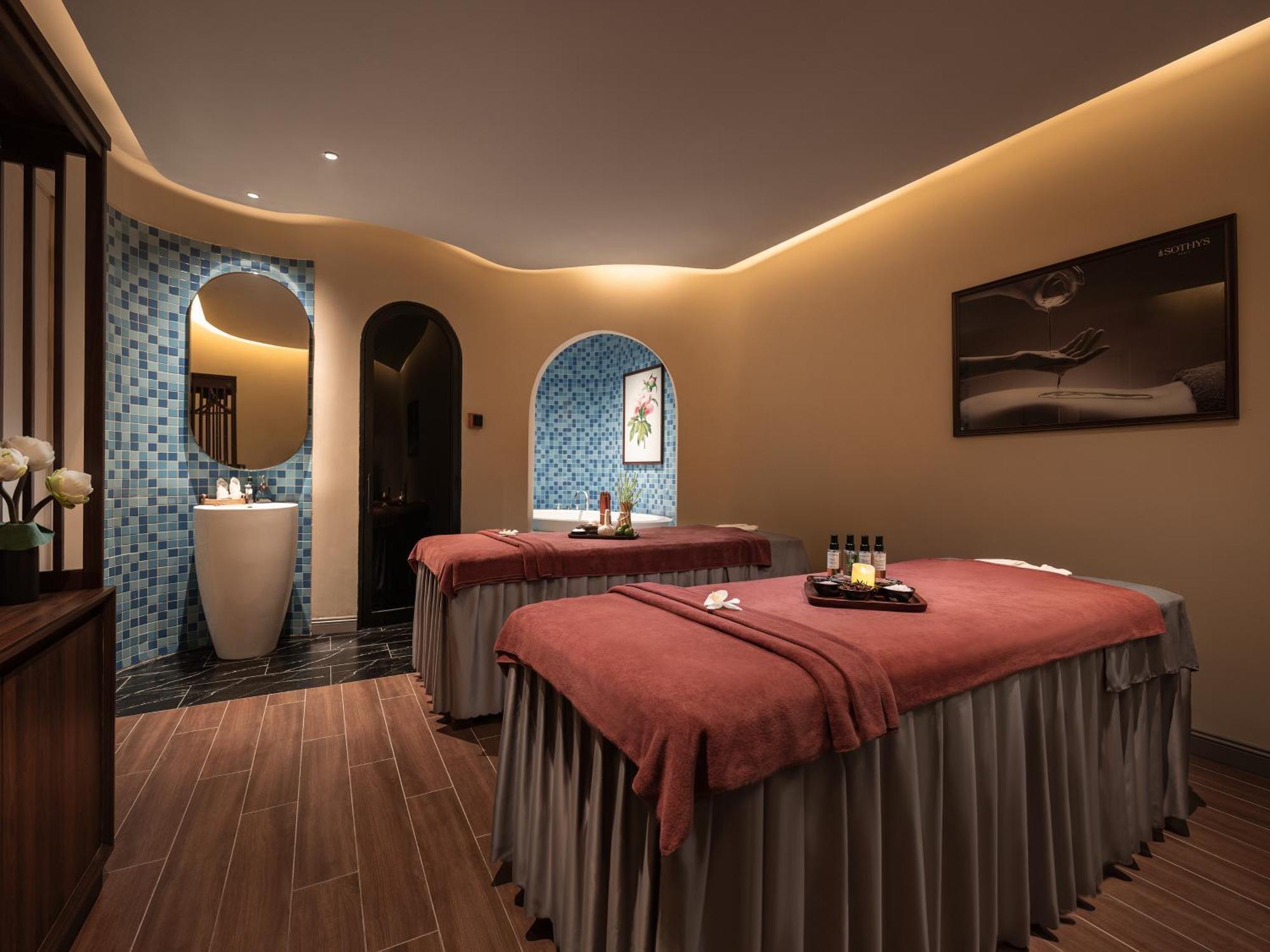 Classyc Hotel 5*