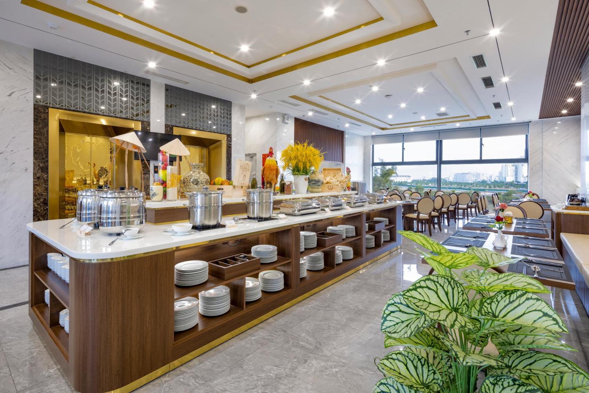 Hotel Avari