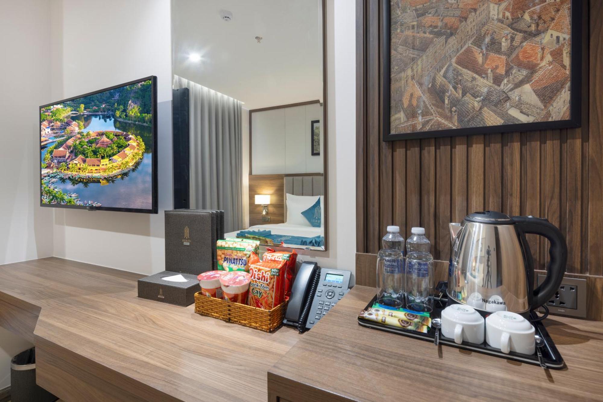 Avari Hotel