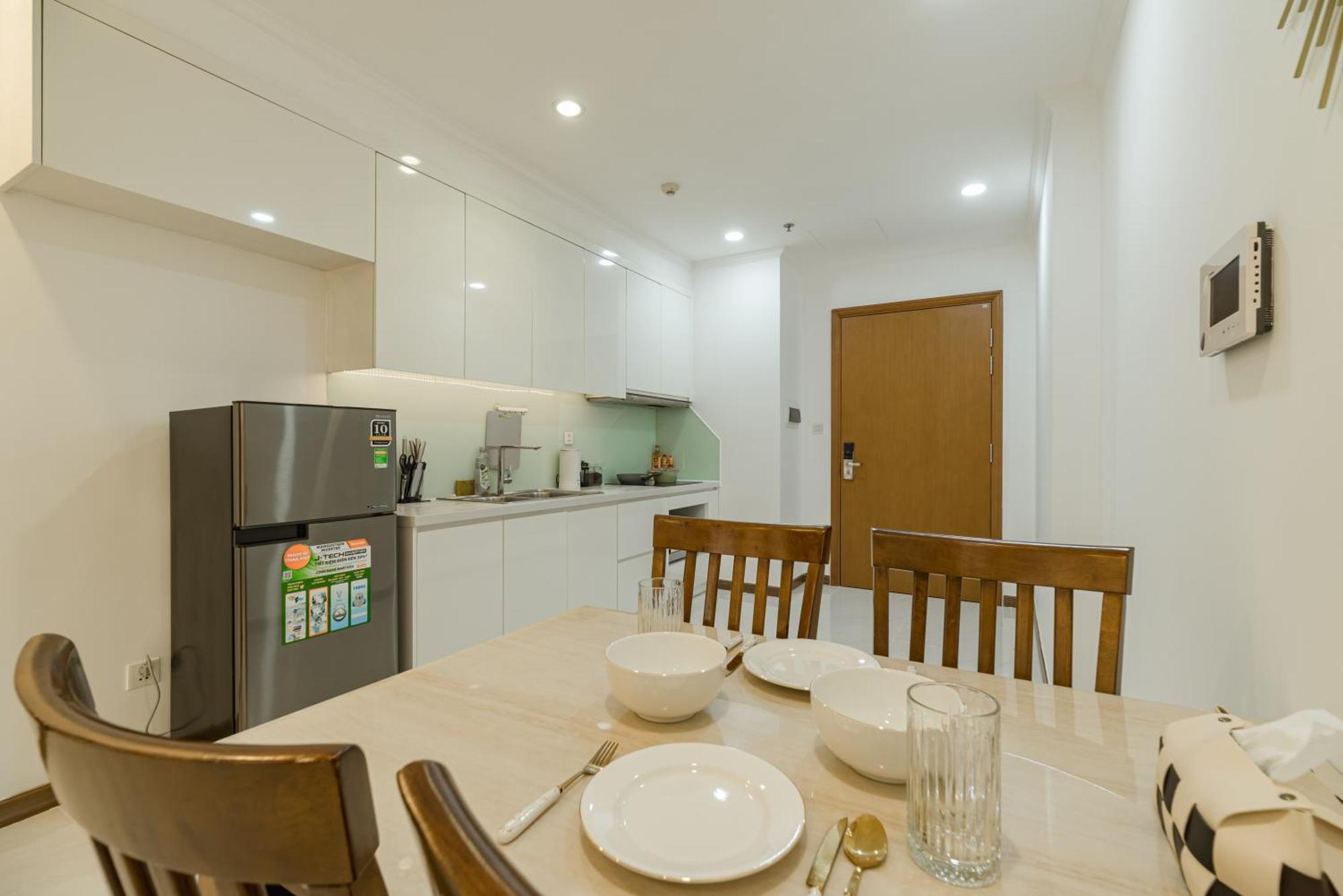 Apartment Vinhomes Park Collection V By Elevate