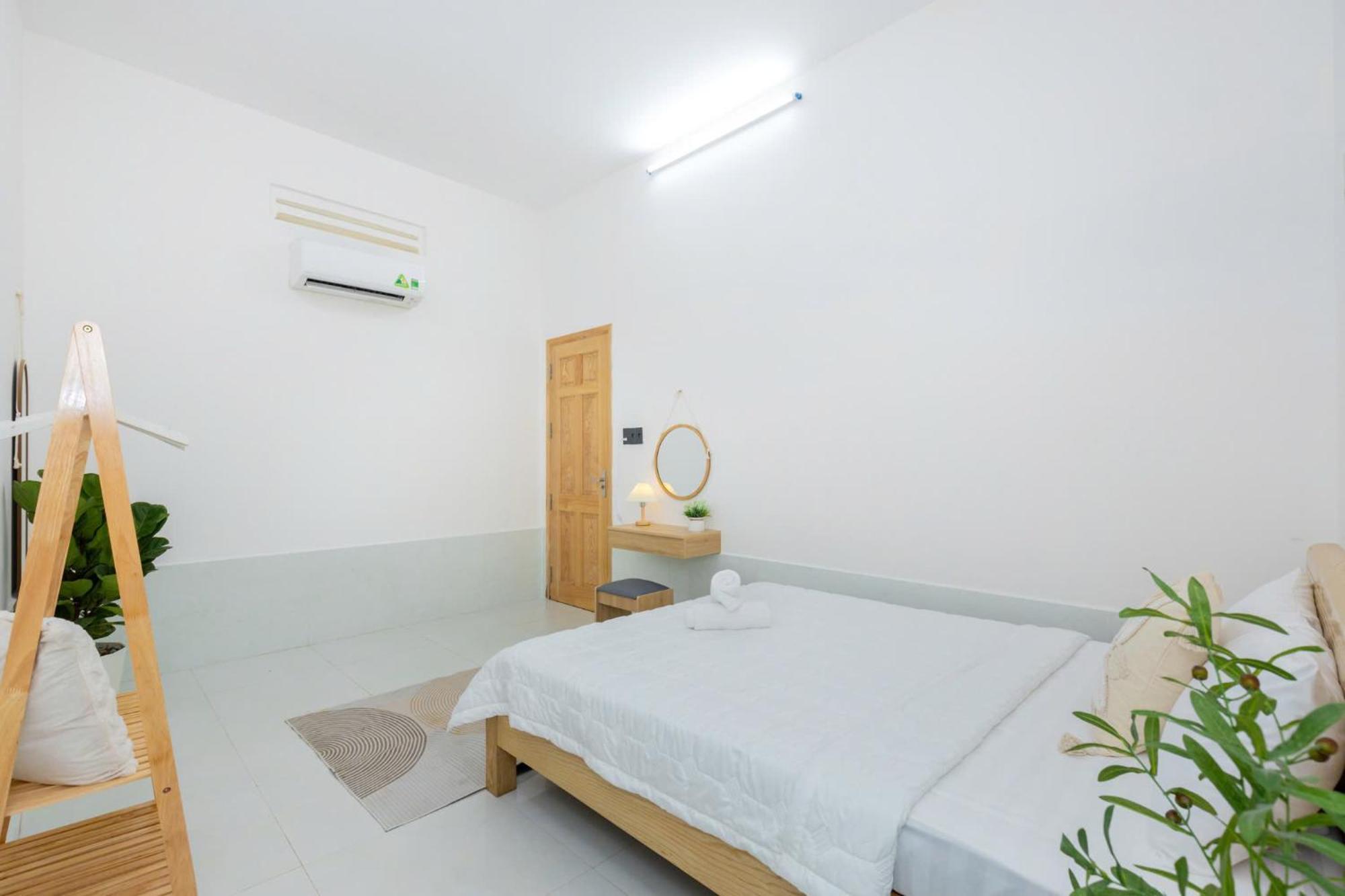 Villa Ocean House - Di Bo 100 Met Ra Bien Bai Sau Thuy *