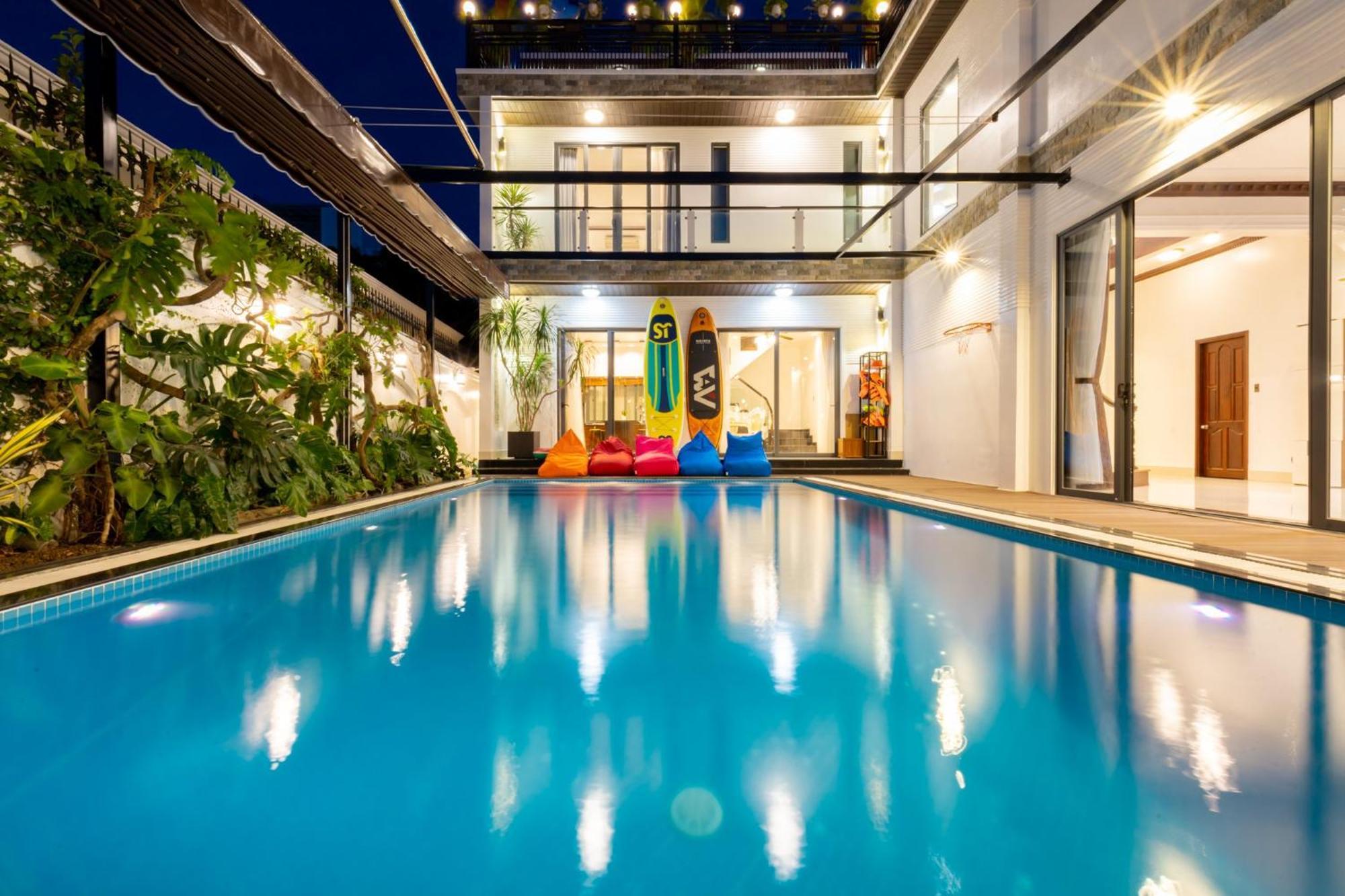 Vitamin Sea Villa
