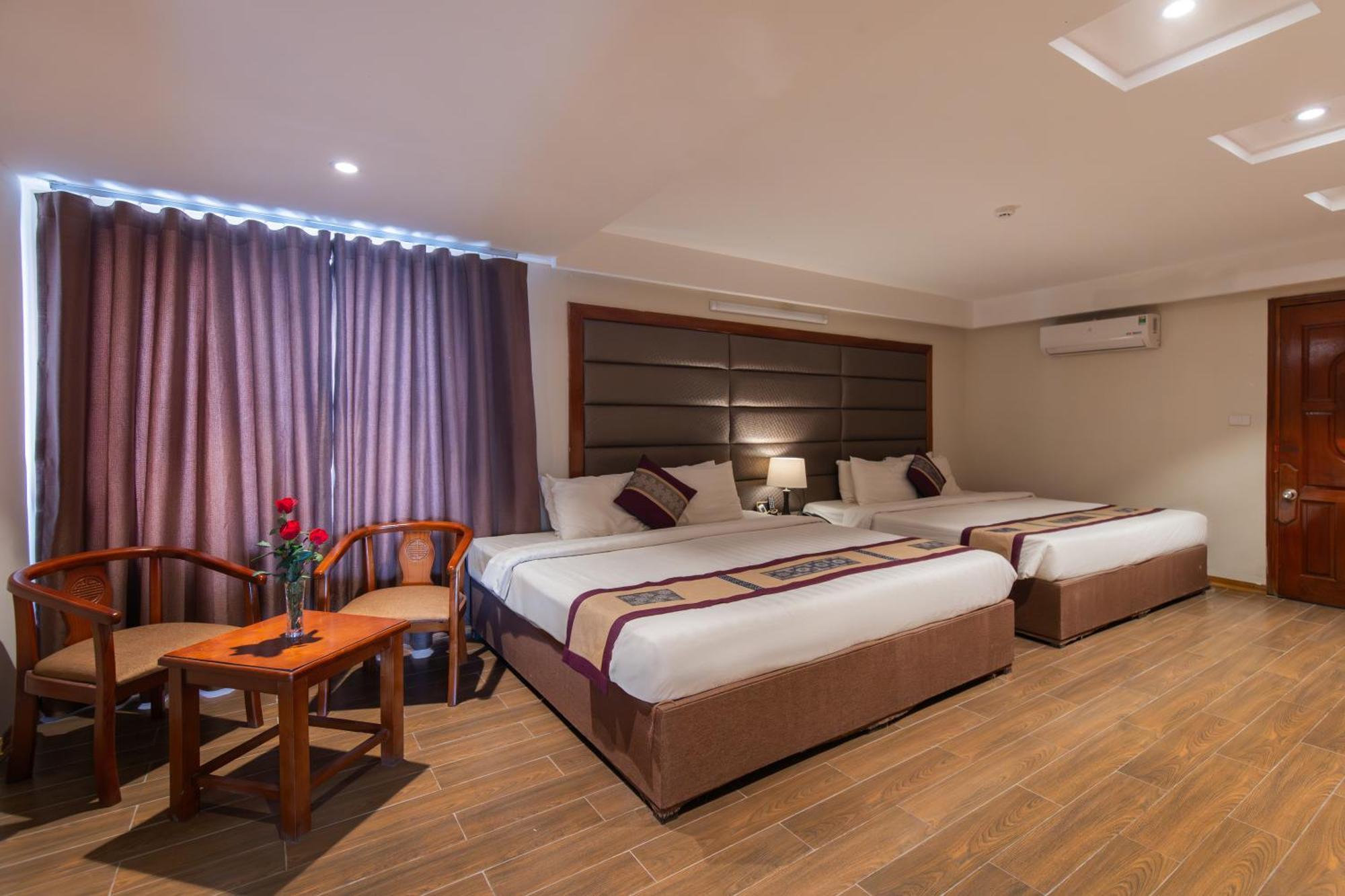 Khách sạn Bora 4*