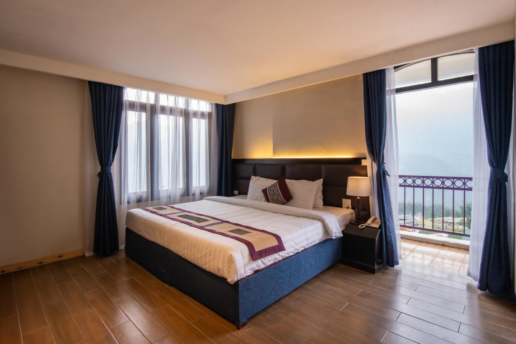 Khách sạn Bora 4*