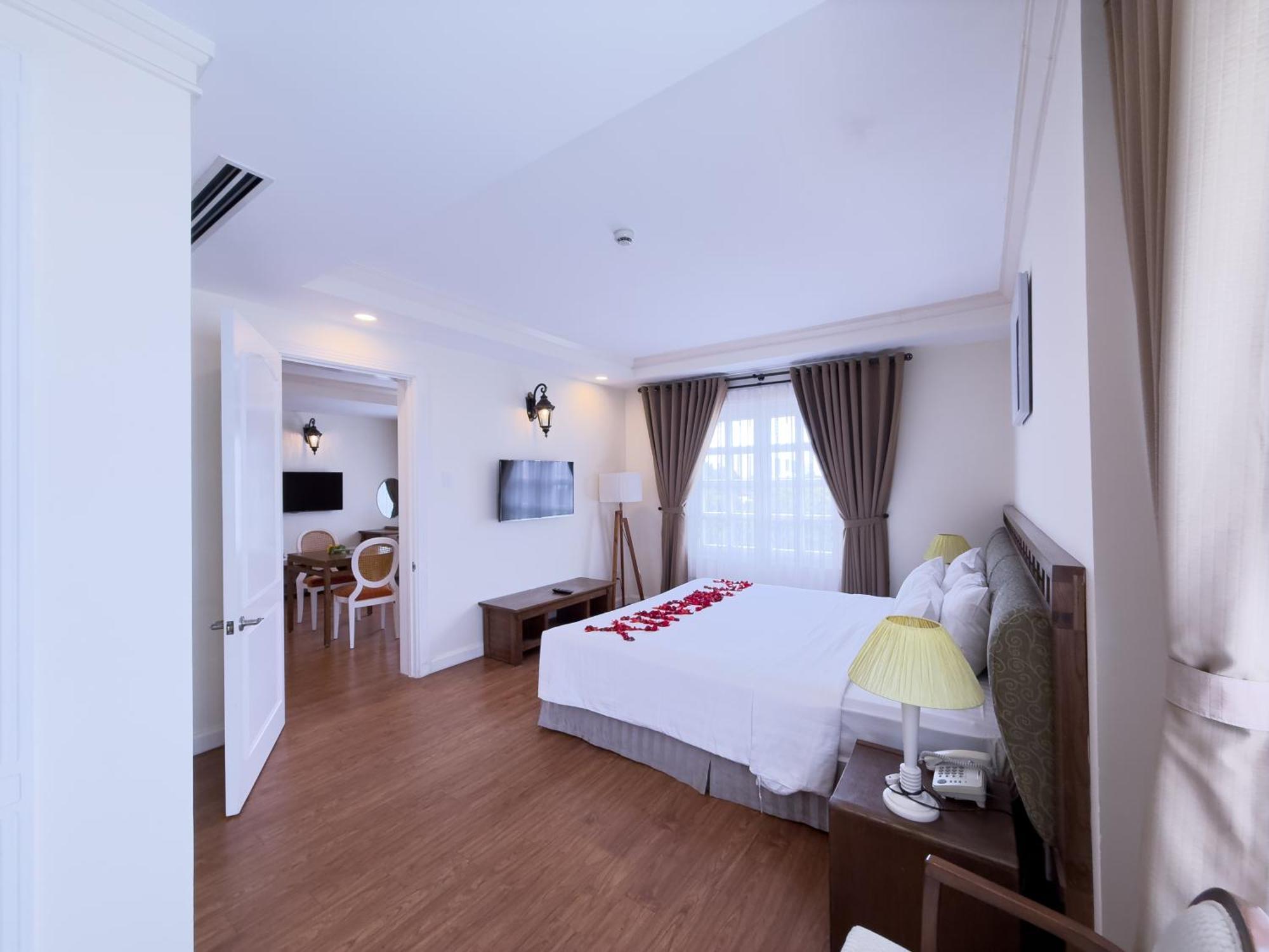 Hotel Phoenix 3*