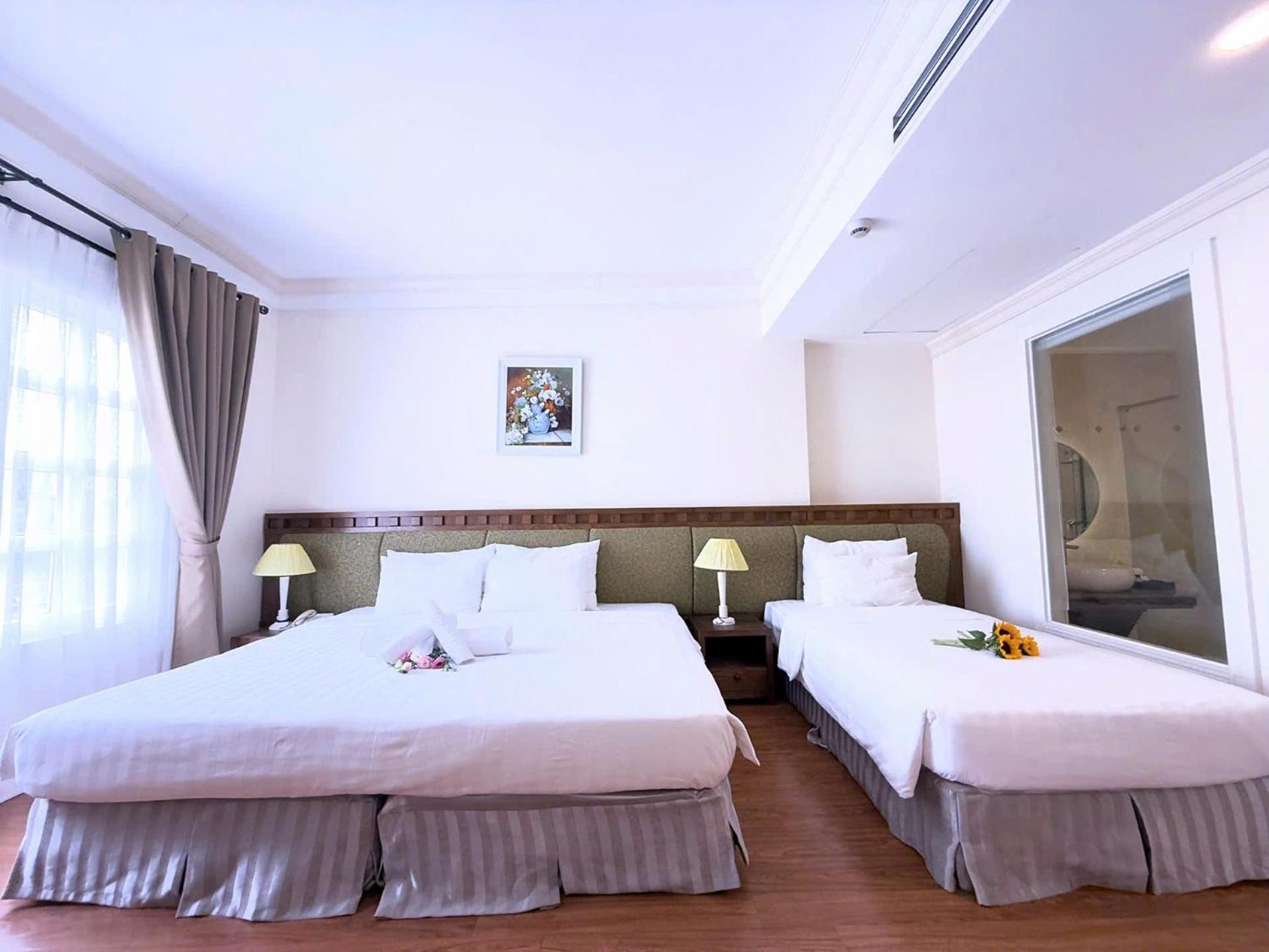 Phoenix Hotel