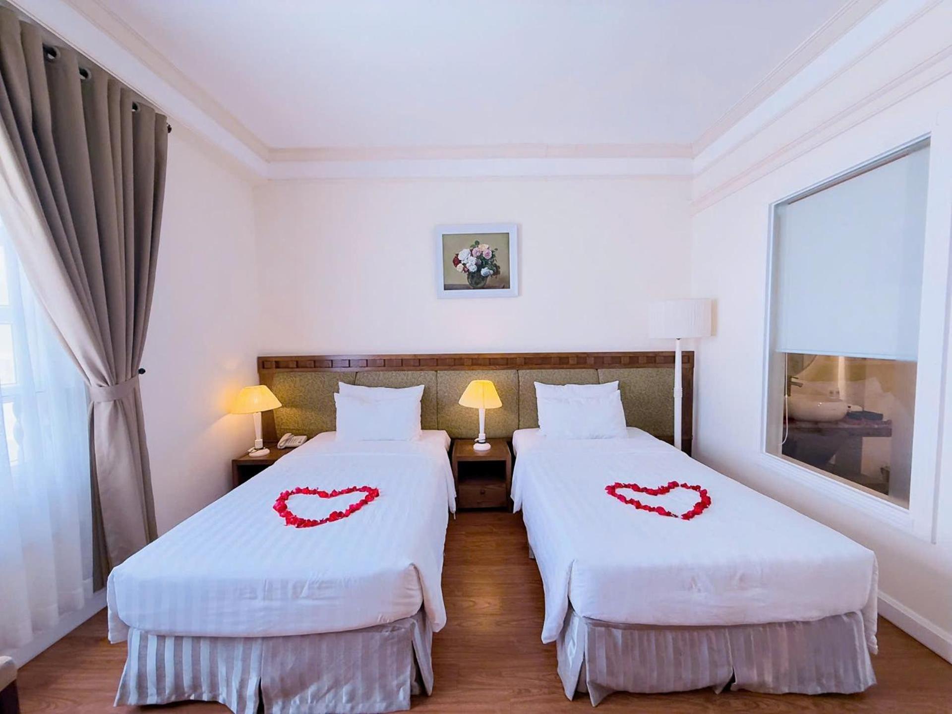 Phoenix Hotel