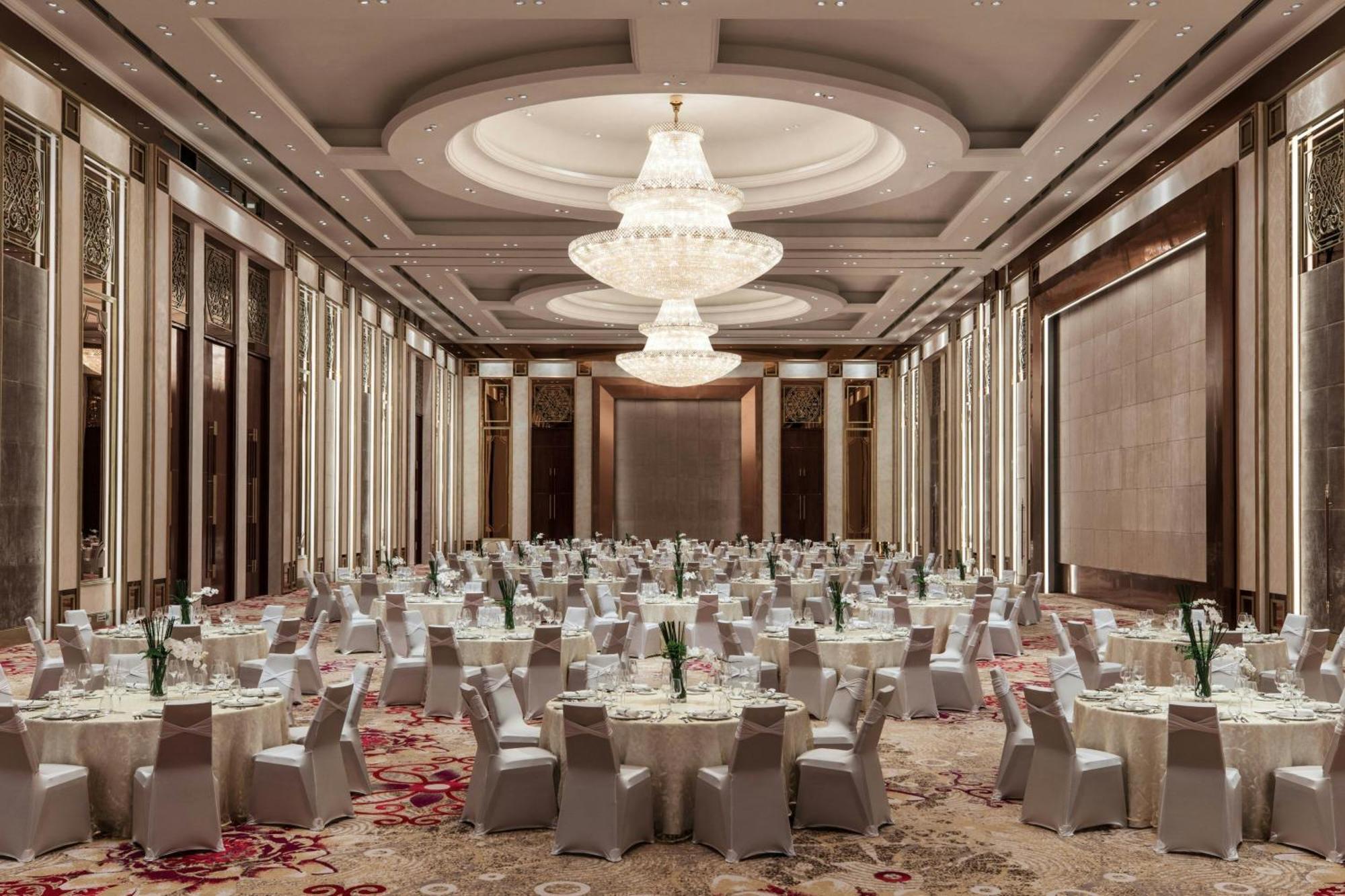 Sheraton Grand & Convention Center 5* Da Nang